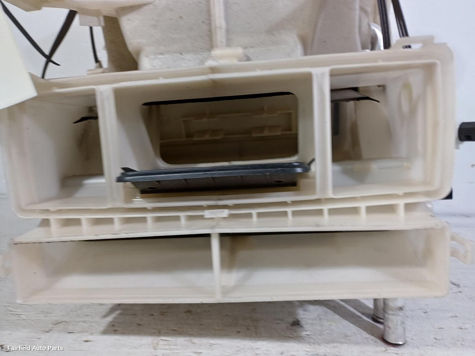 2005-2016 Toyota Yaris Heater Core Box