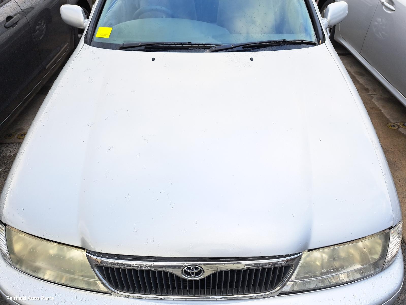 2001 Toyota Avalon Left Guard