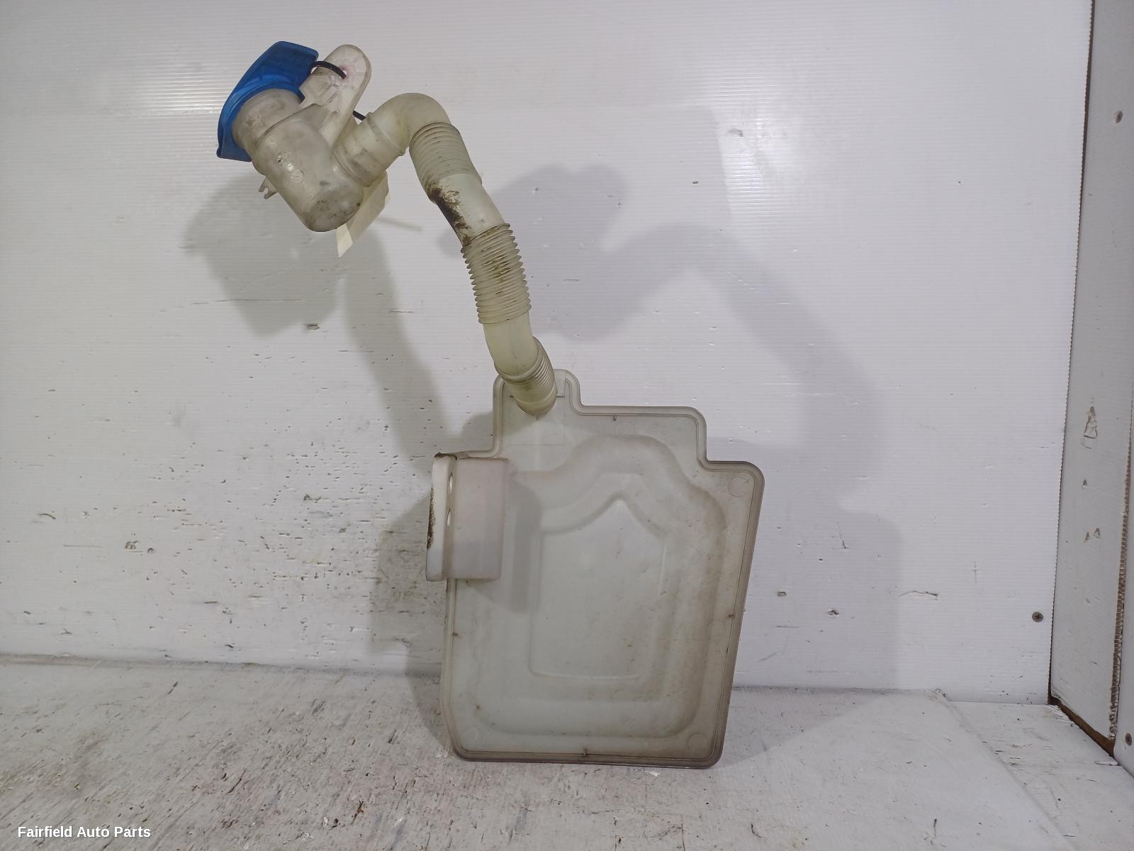 2004-2015 Volkswagen Golf Washer Bottle