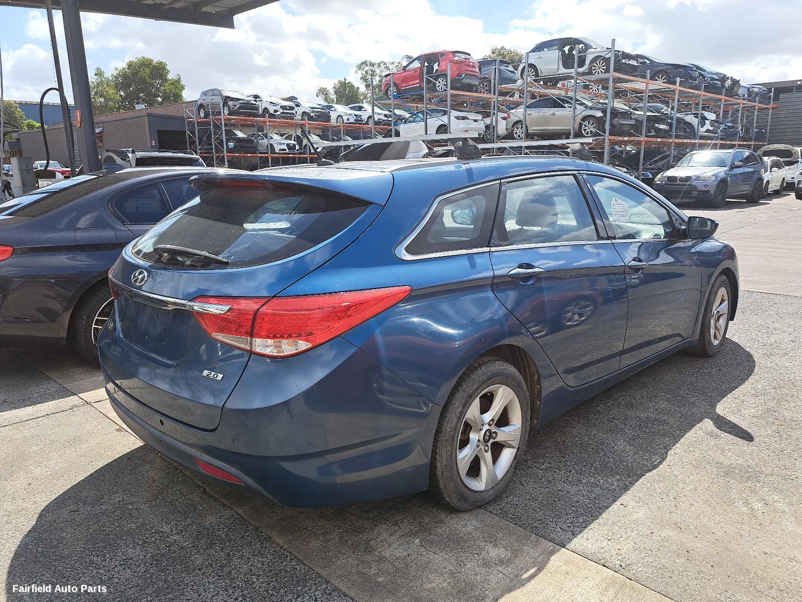 2013 Hyundai I40 R Bar Bracket Reinfo