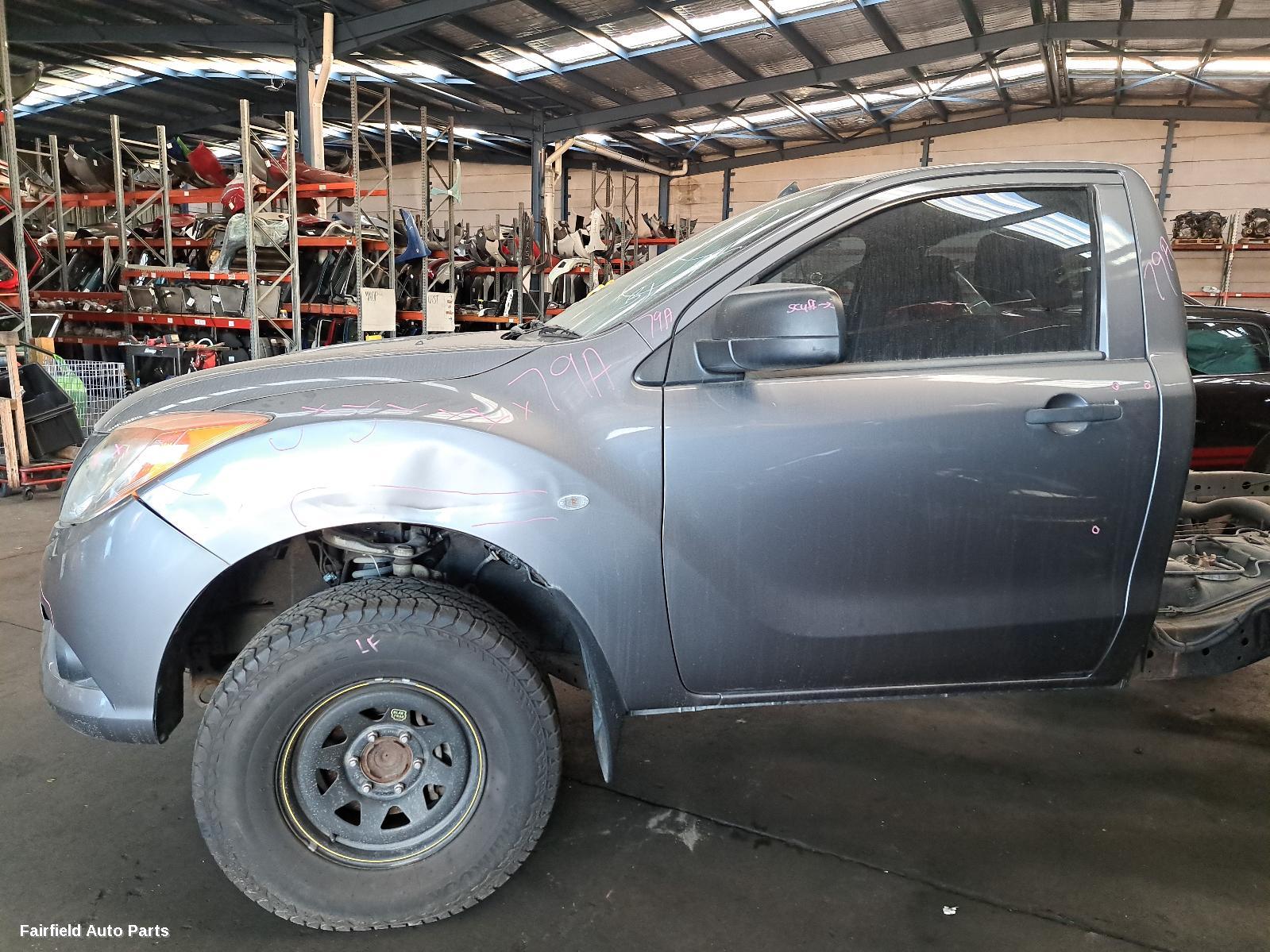 2013 Mazda Bt50 Right Front Hub Assembly