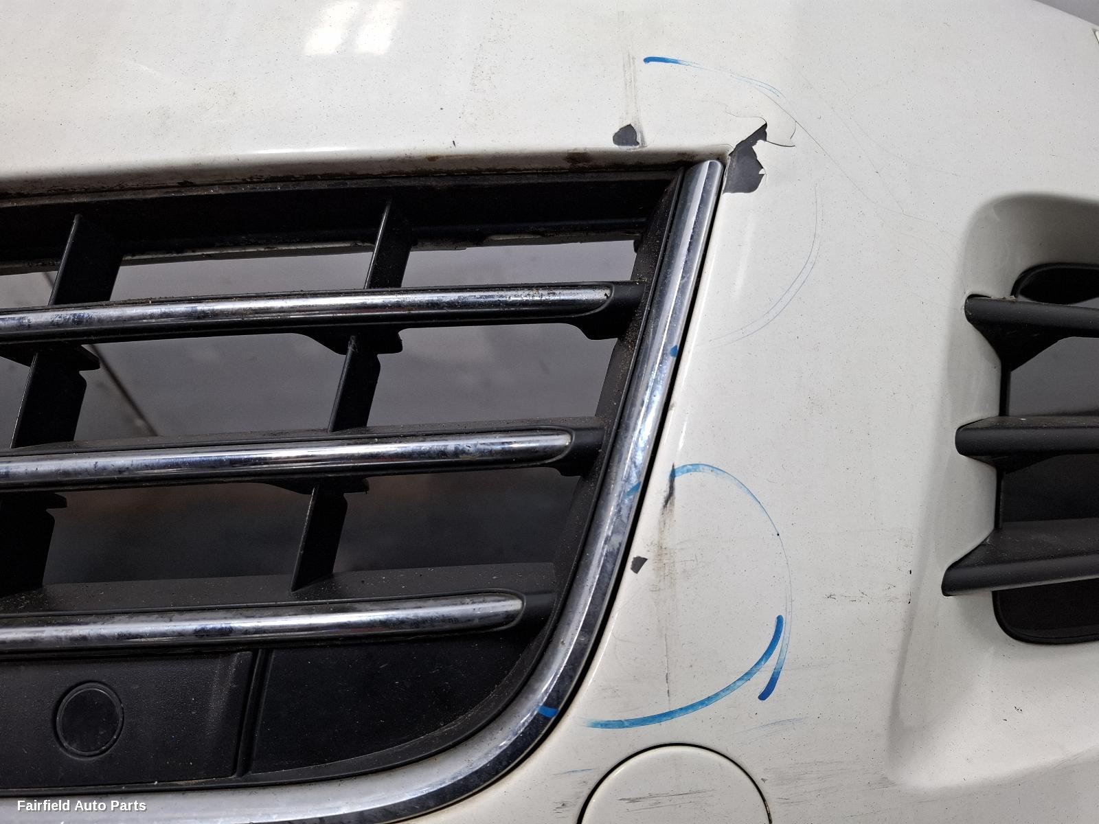 2011 Volkswagen Touareg Front Bumper