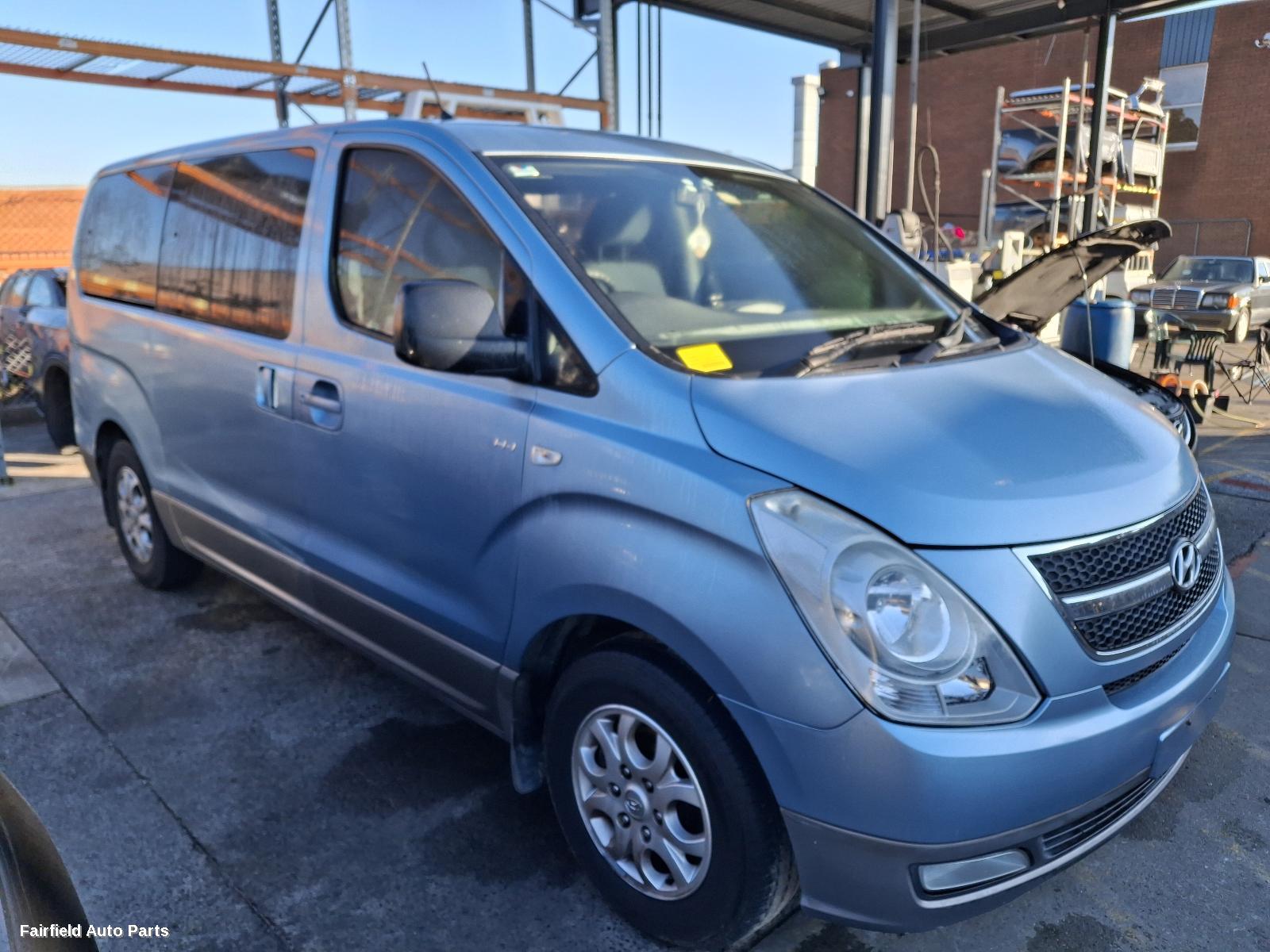 2011 Hyundai Iload/imax Fan