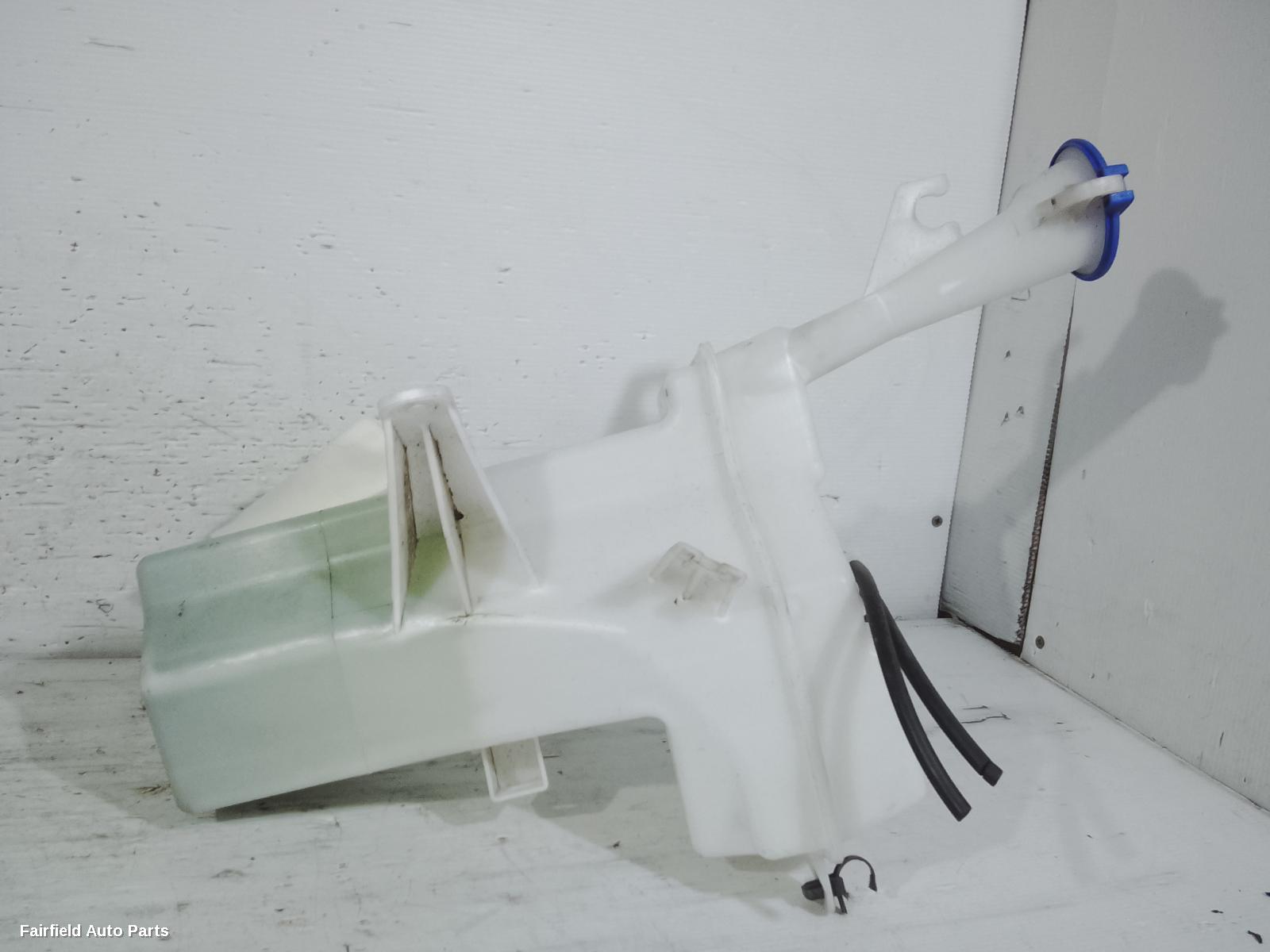 2020-2026 Kia Stonic Washer Bottle