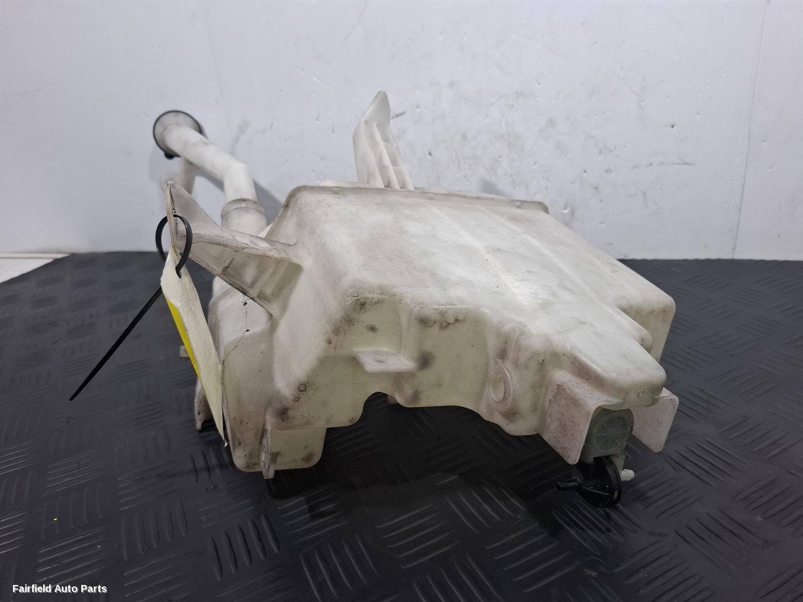 2010-2025 Nissan Elgrand Washer Bottle