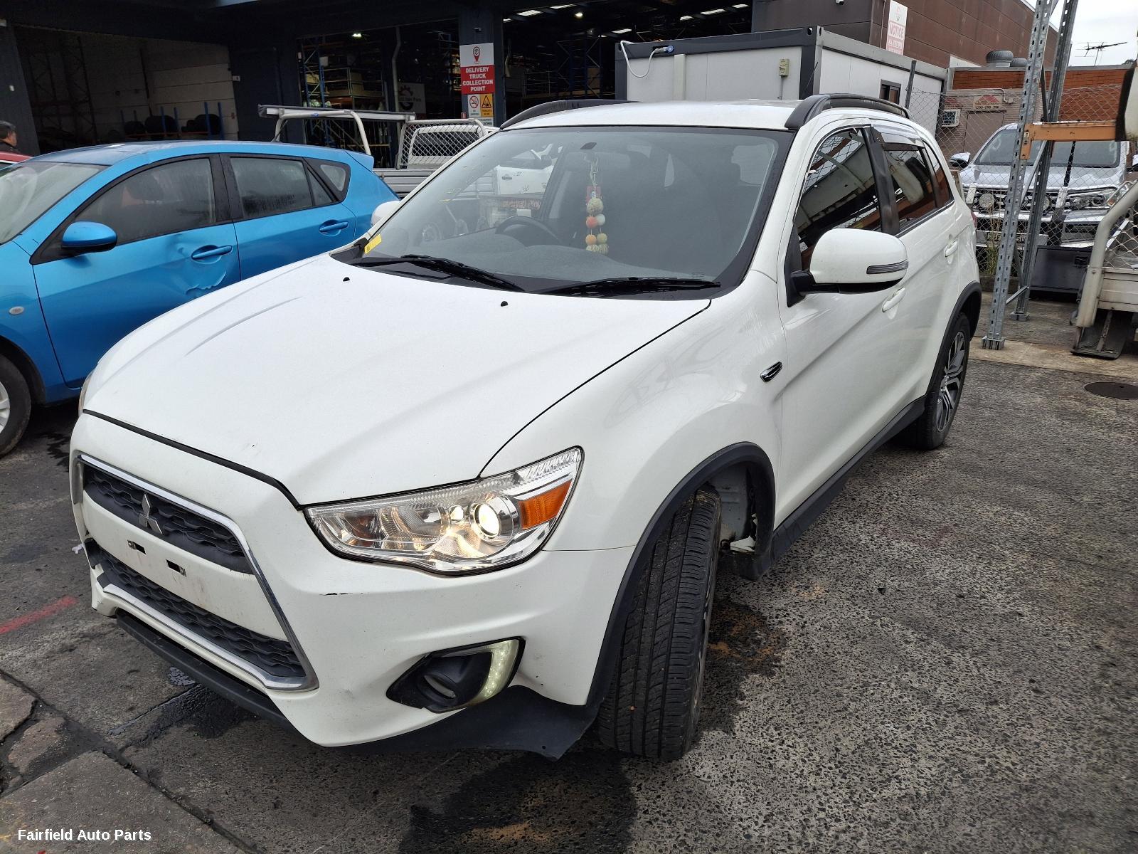 2015 Mitsubishi Asx Left Taillight
