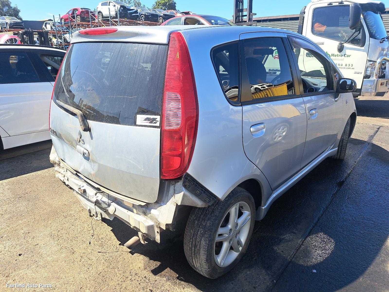 2005 Mitsubishi Colt Left Headlamp