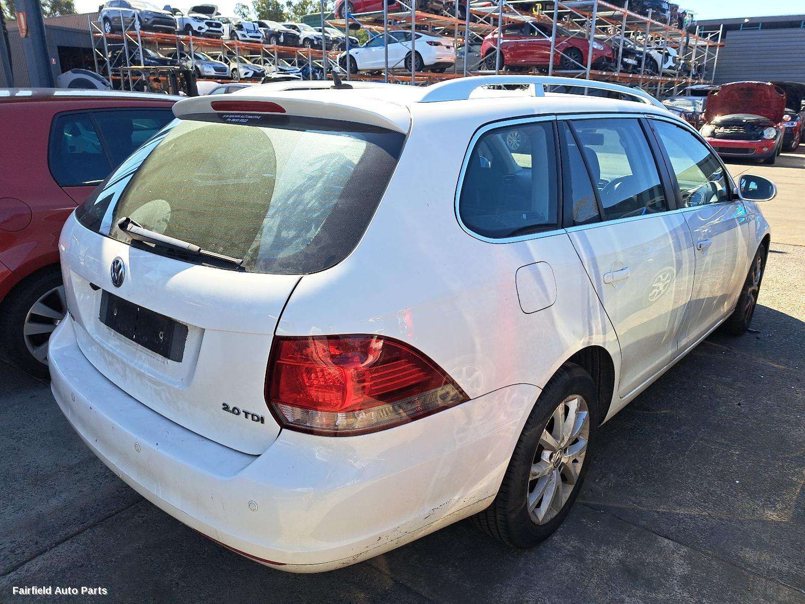 2012 Volkswagen Golf Right Door Mirror