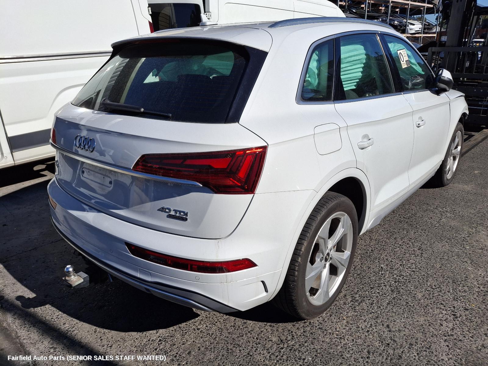 2022 Audi Q5 Right Rear Door Sliding