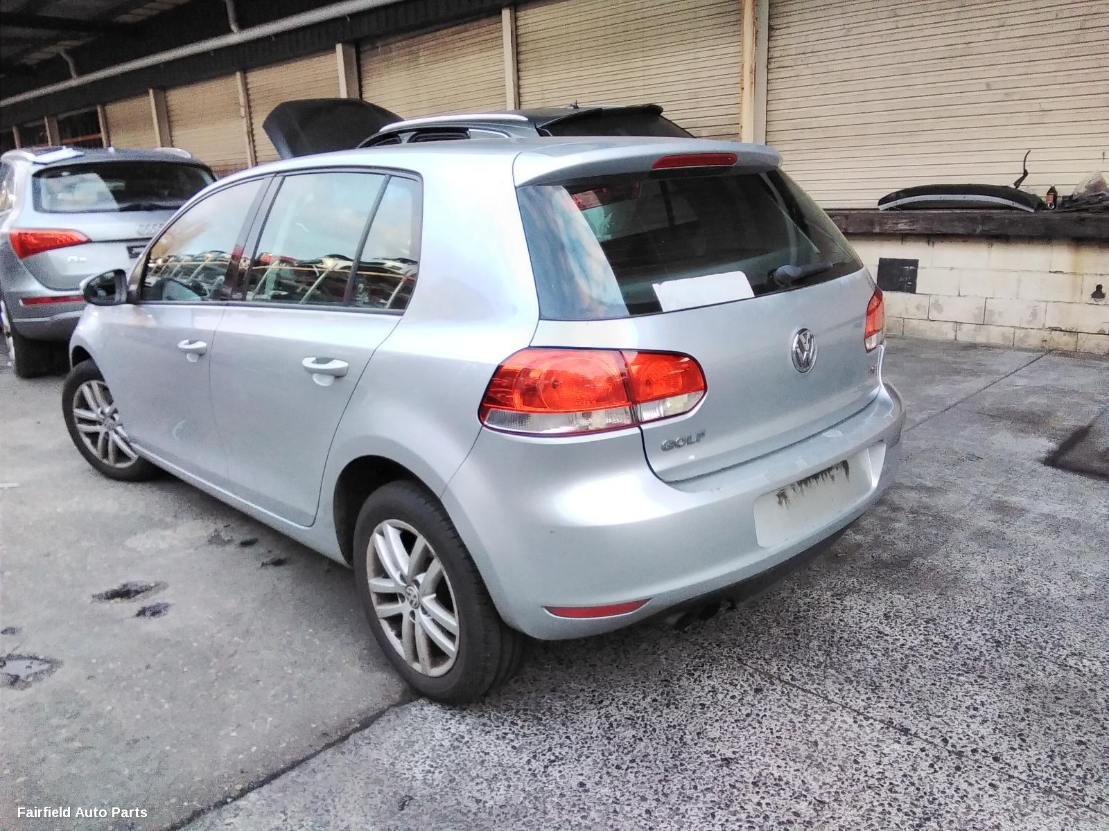 2009 Volkswagen Golf Left Headlamp