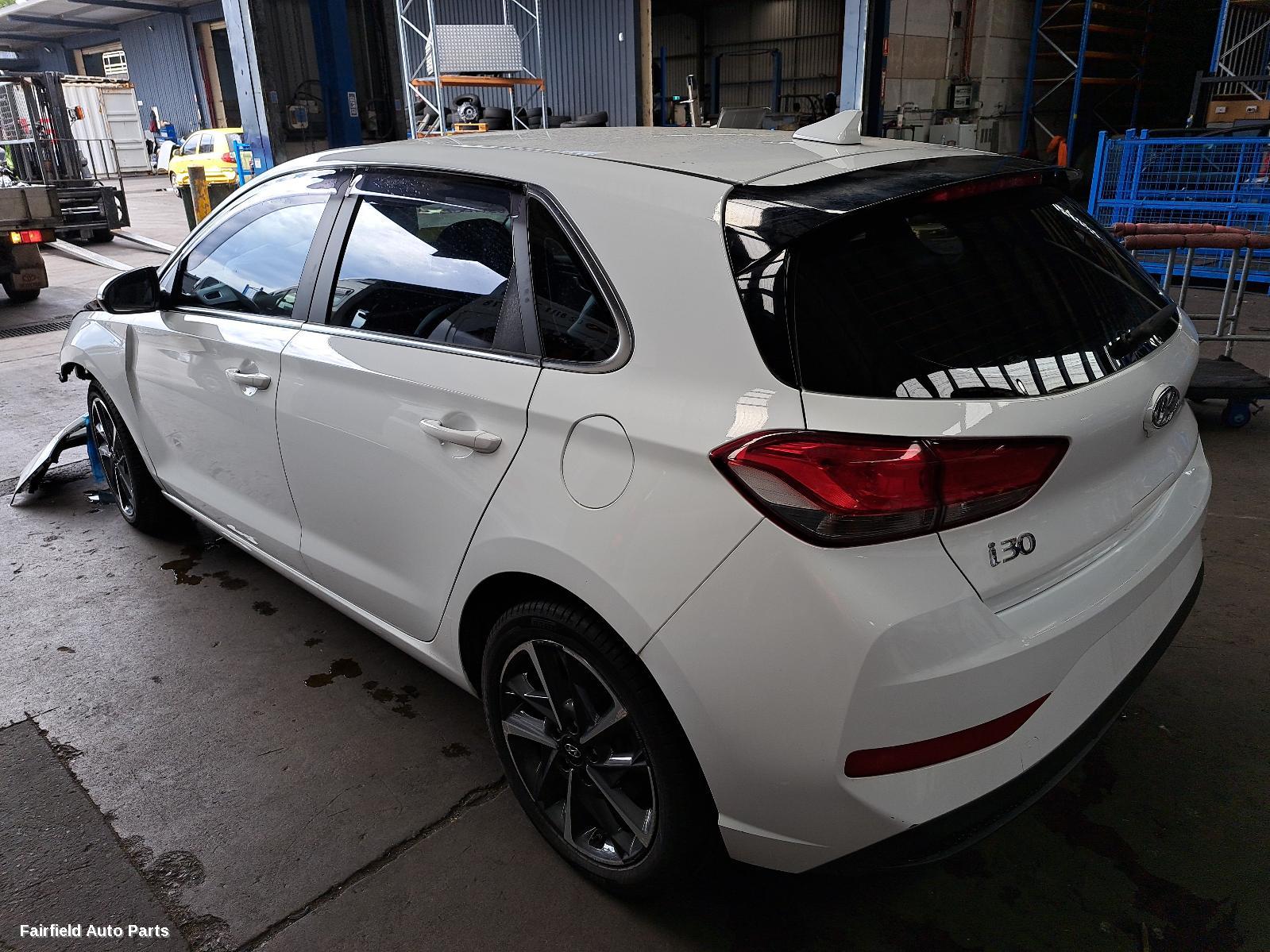 2021 Hyundai I30 Column