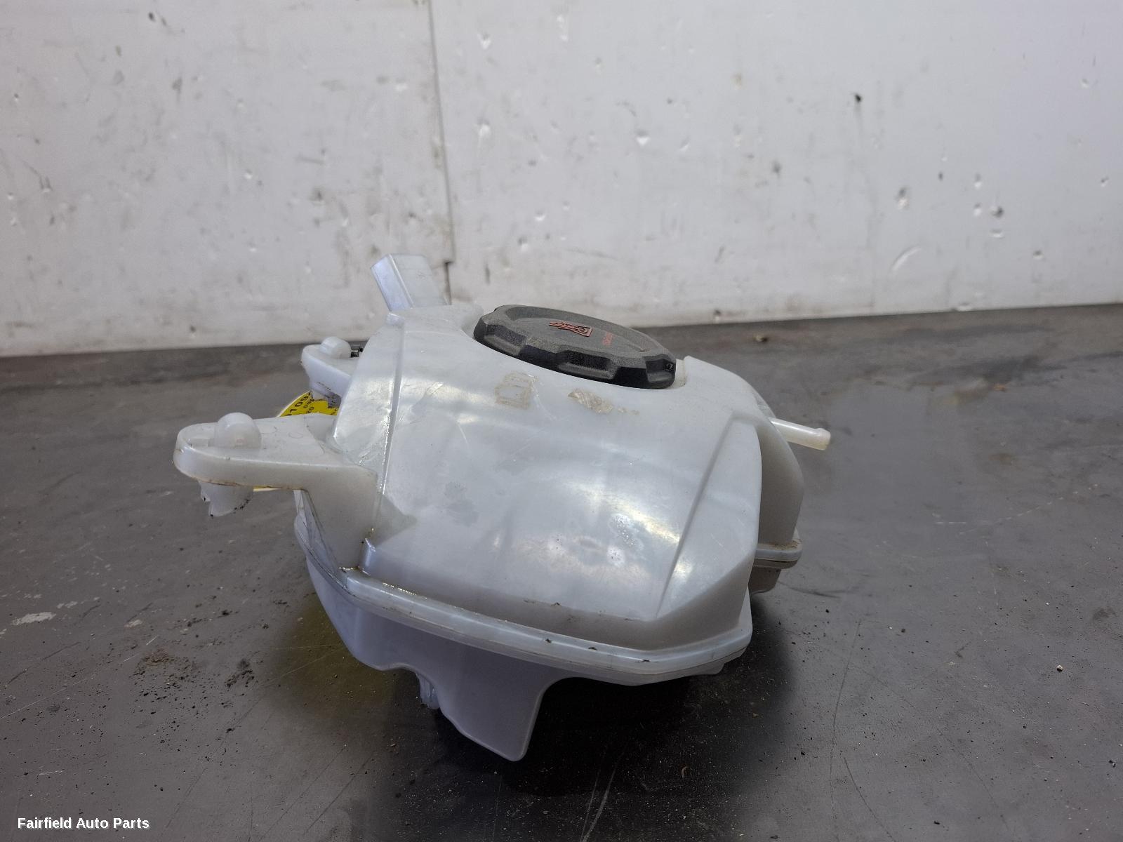2020-2026 Volkswagen T-cross Overflow Bottle