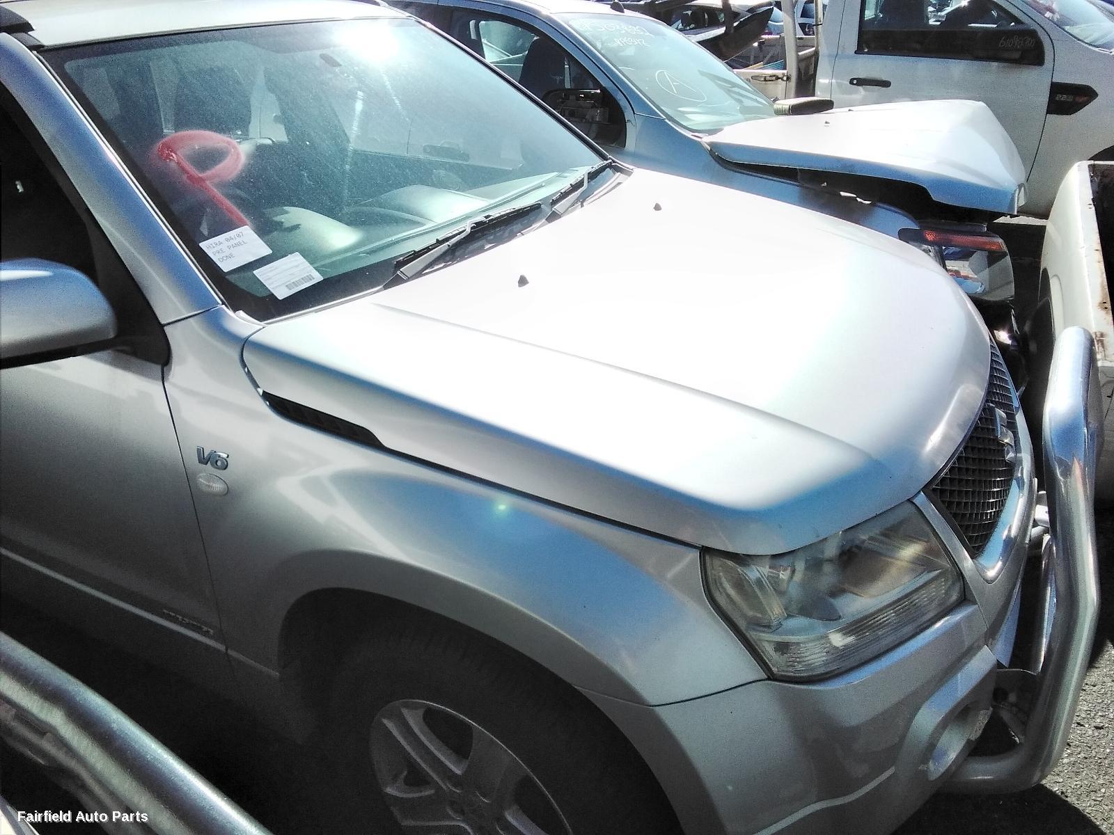 2007 Suzuki Vitara Grille