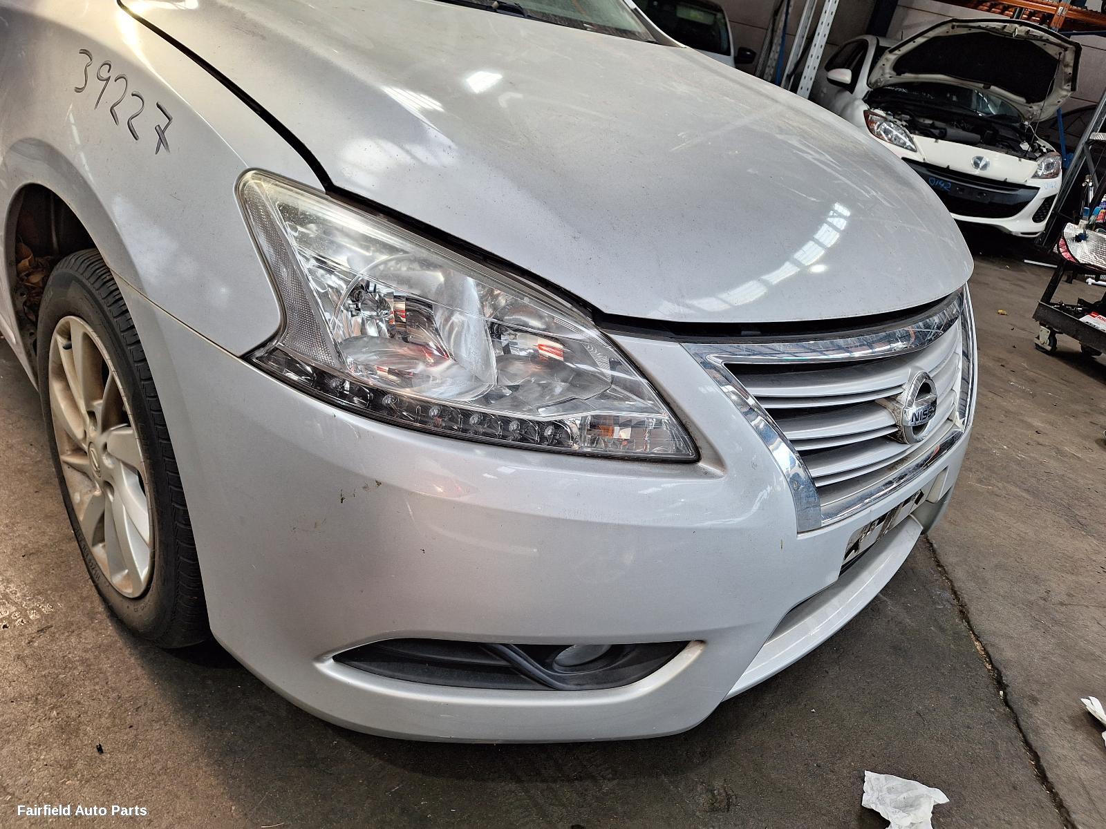 2013 Nissan Pulsar Sunvisor