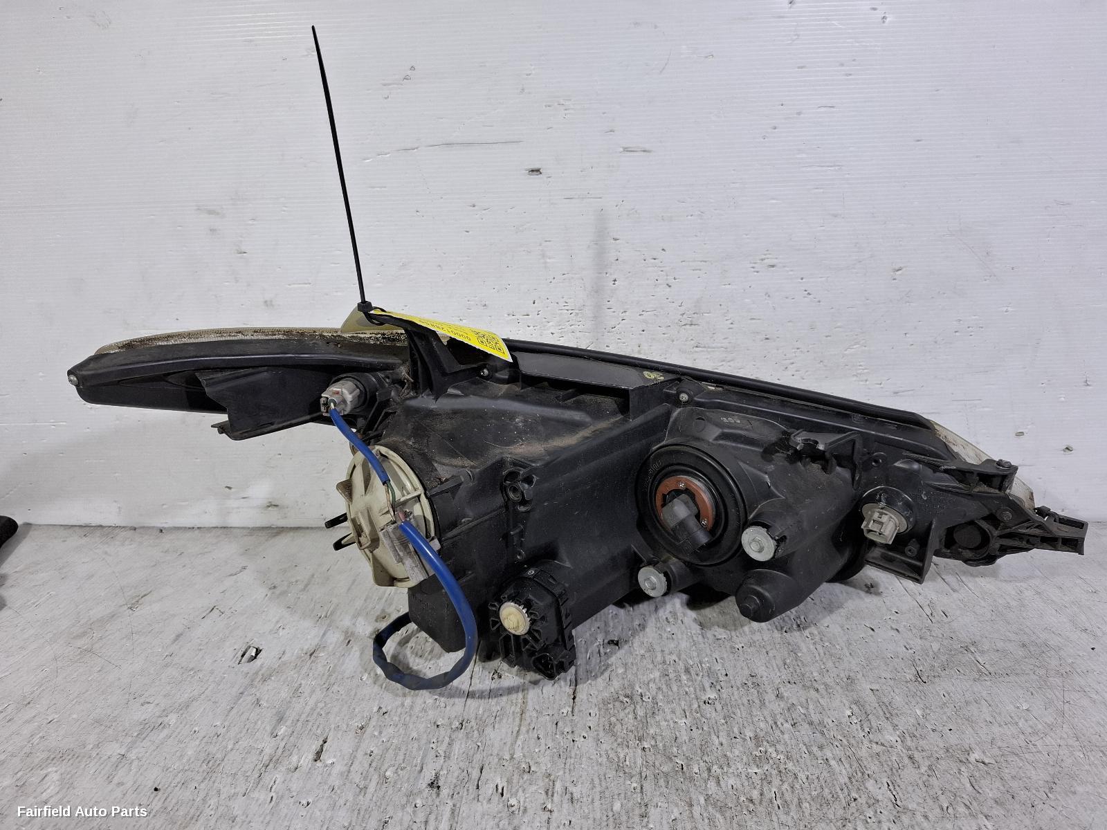 2006-2008 Toyota Tarago Left Headlamp