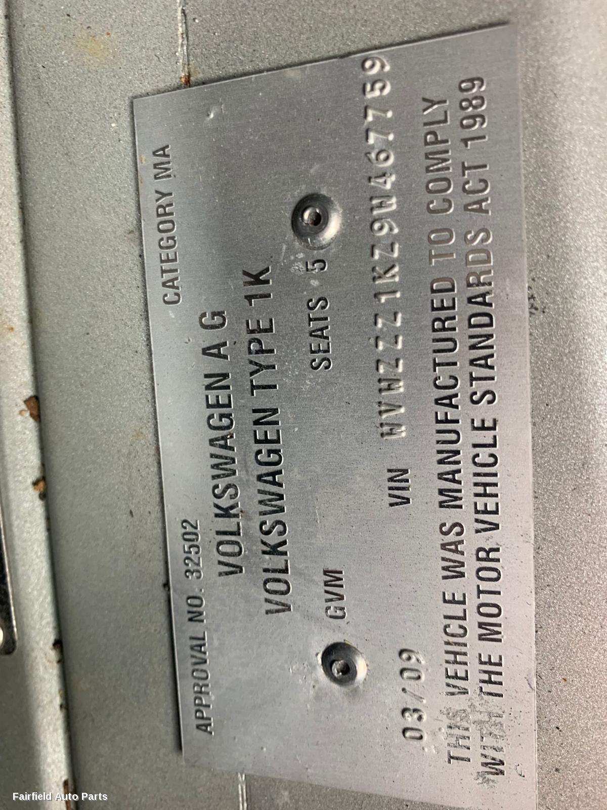 2009 Volkswagen Golf Left Taillight