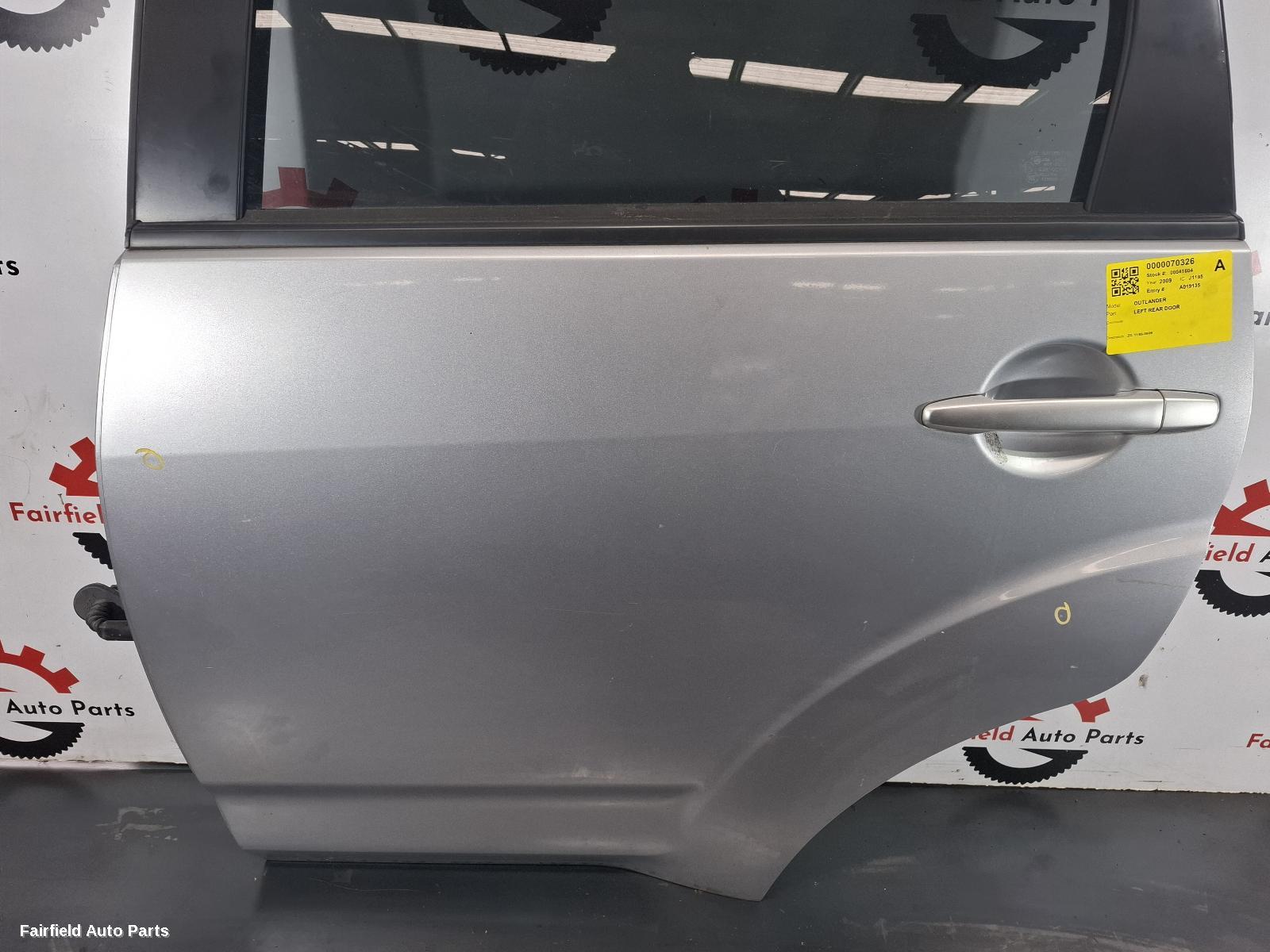2006-2009 Mitsubishi Outlander Left Rear Door Sliding