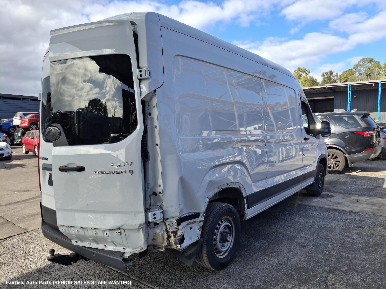 2021 Ldv Deliver 9 Right Indicator Fog Side