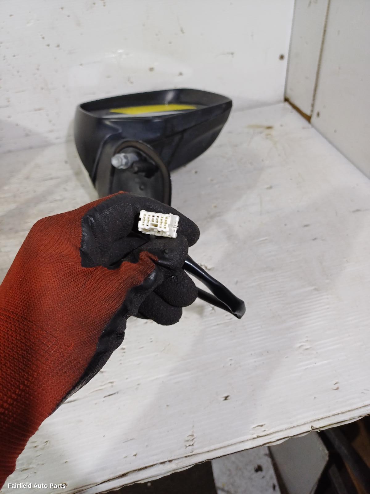 2011-2017 Subaru Xv Right Door Mirror