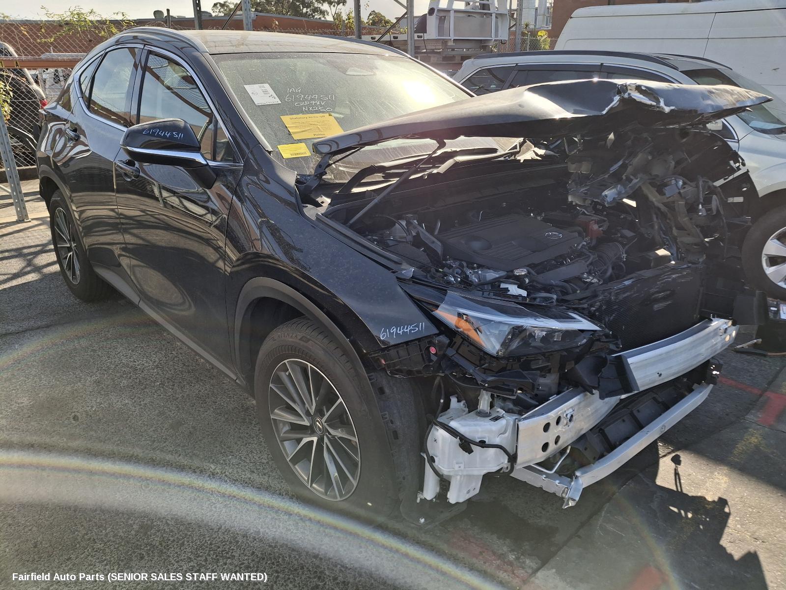 2023 Lexus Nx Right Front Door