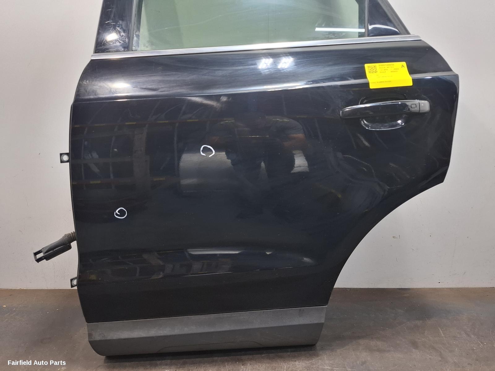 2012-2018 Audi Q3 Left Rear Door Sliding
