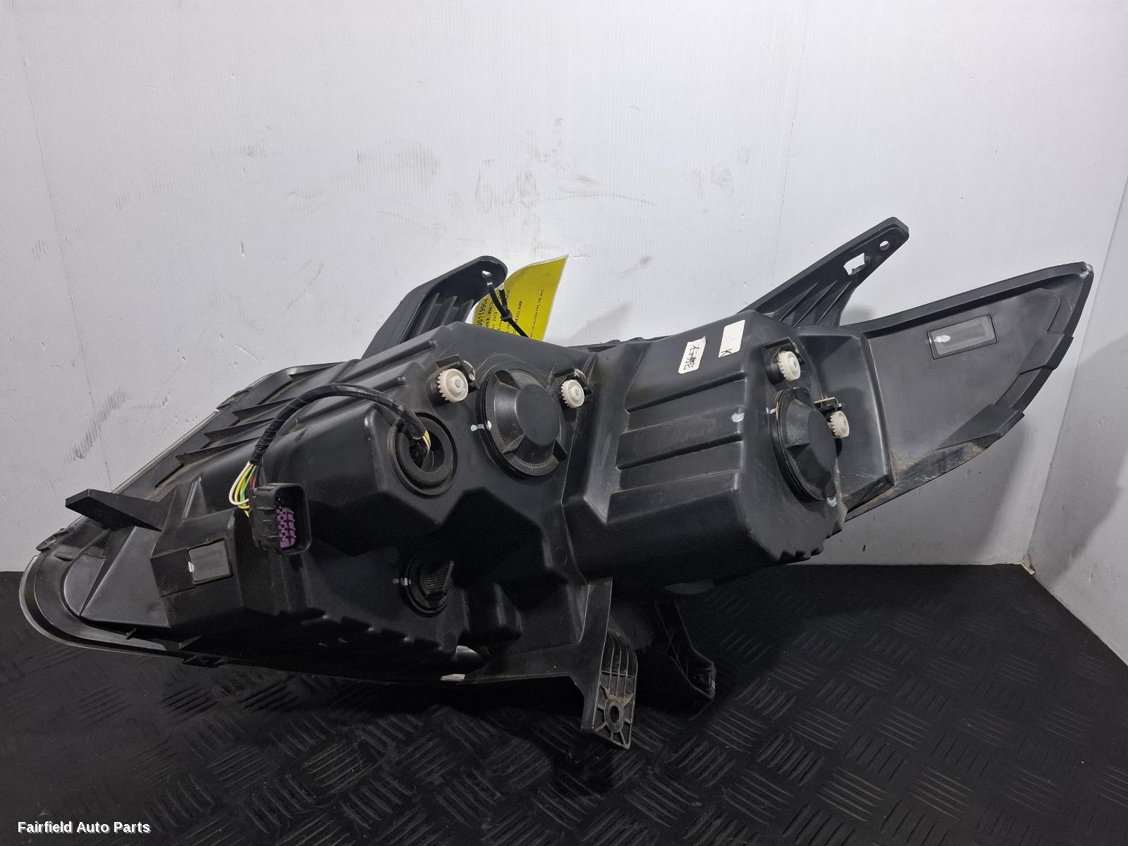 2015-2025 Ldv G10 Right Headlamp