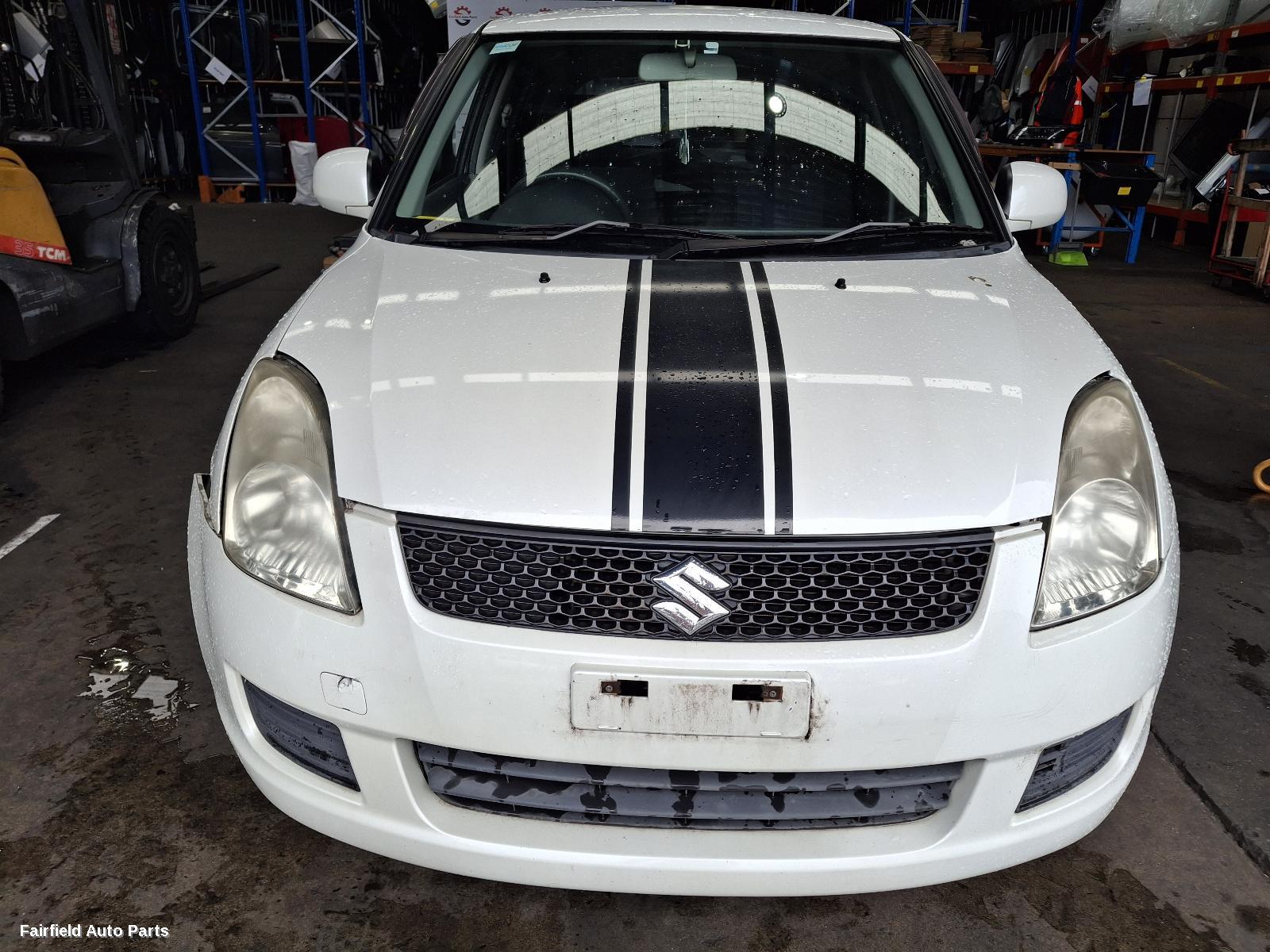 2010 Suzuki Swift Right Rear Door Sliding