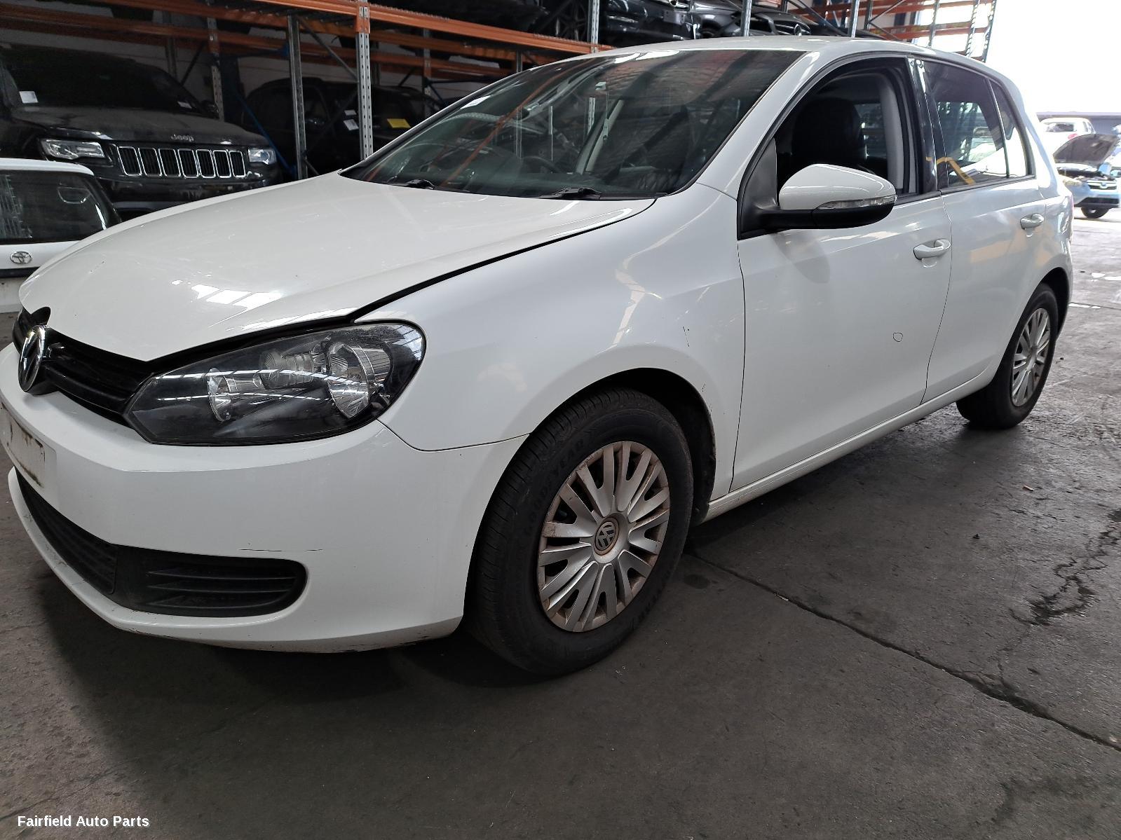 2008-2013 Volkswagen Golf Grille