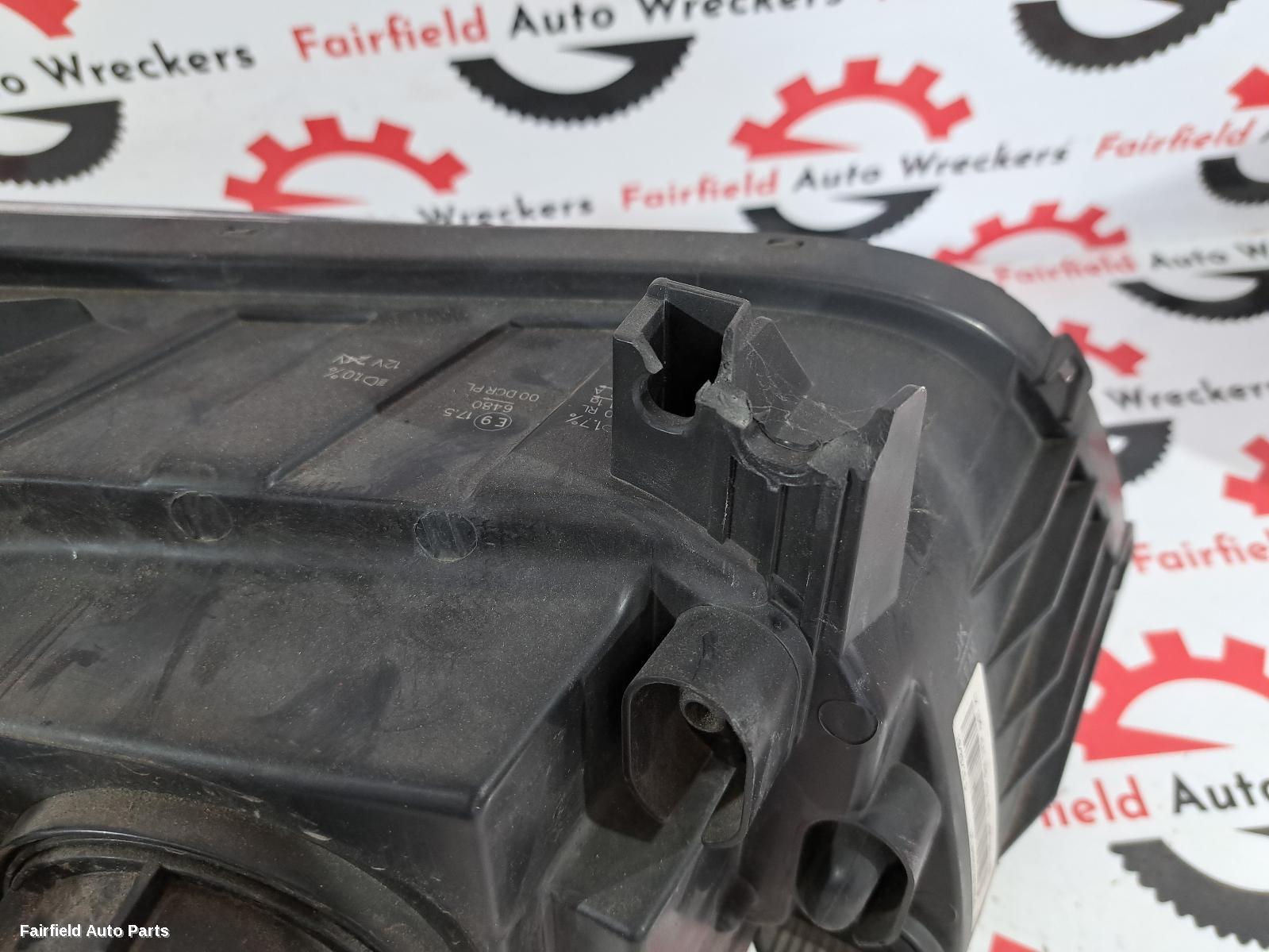 2020 Chrysler 300c Left Headlamp