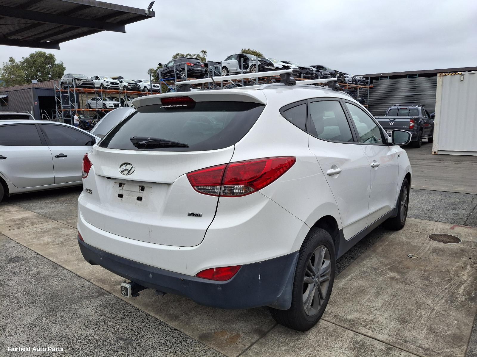 2013 Hyundai Ix35 R Bar Bracket Reinfo