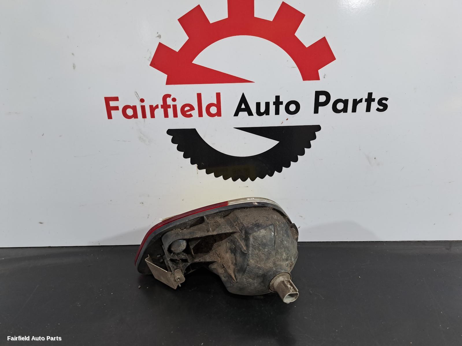 2016 Mitsubishi Outlander Left Taillight