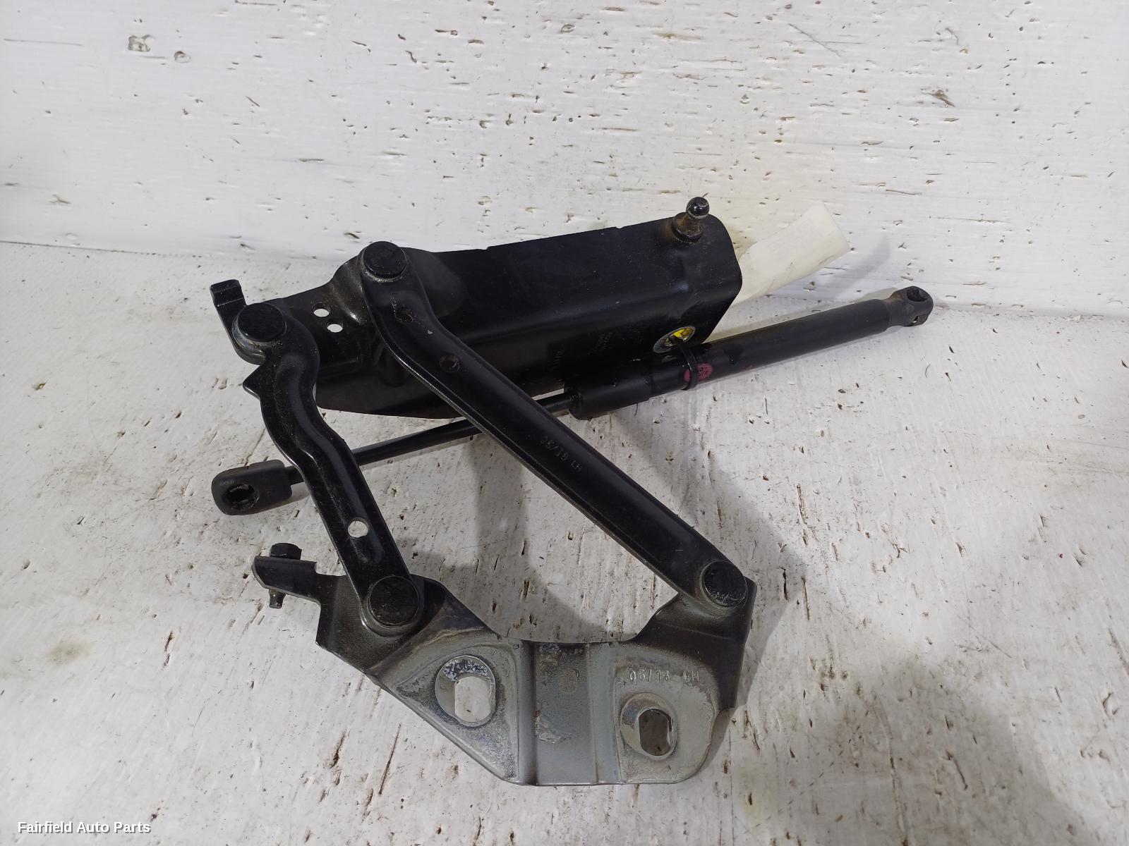 2015-2019 Land Rover Discovery Sport Bonnet Hinge Strut