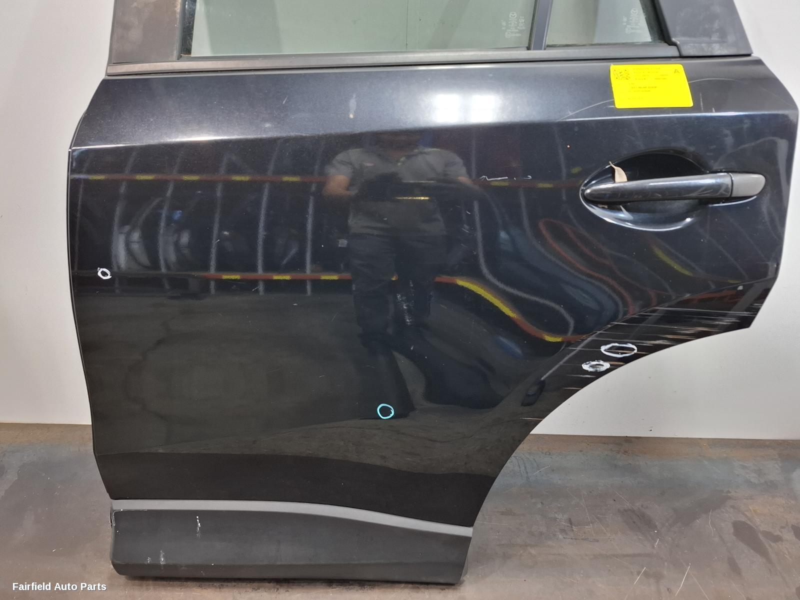 2012-2016 Mazda Cx5 Left Rear Door Sliding