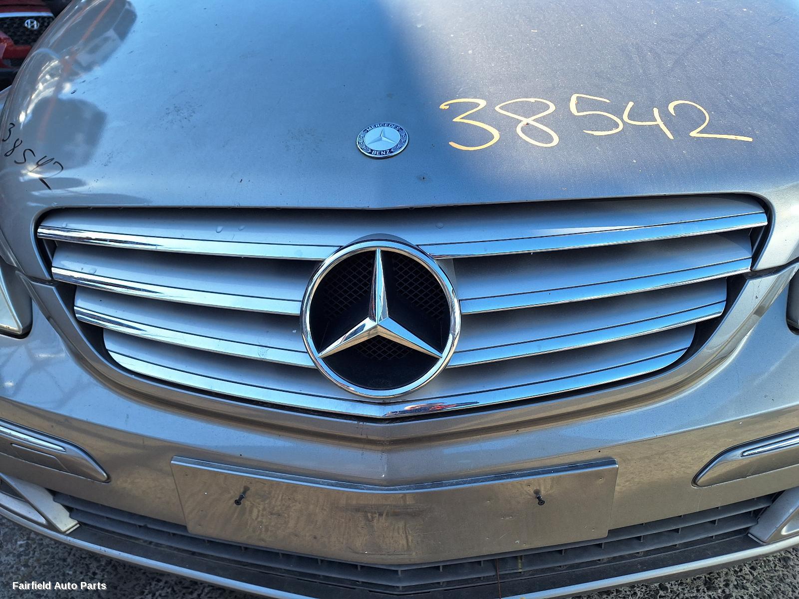 2007 Mercedes B Class Left Guard