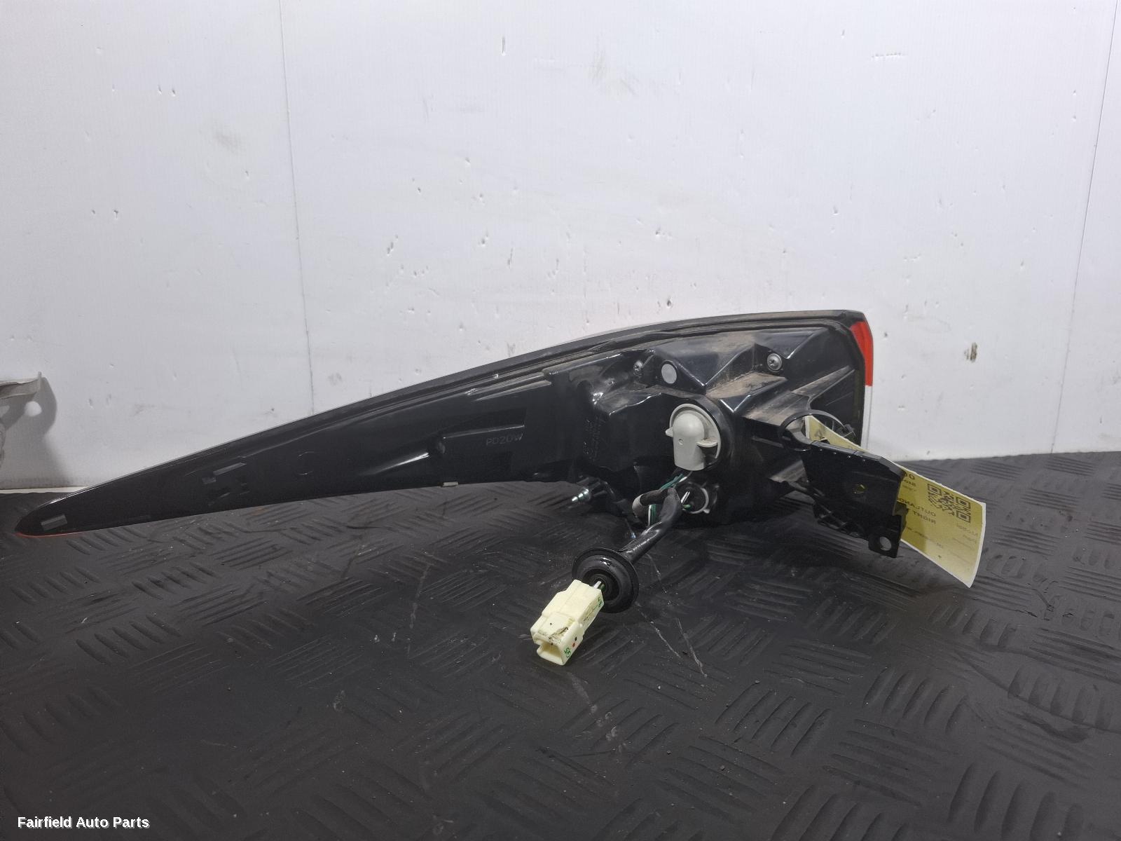 2021-2026 Mitsubishi Outlander Right Taillight
