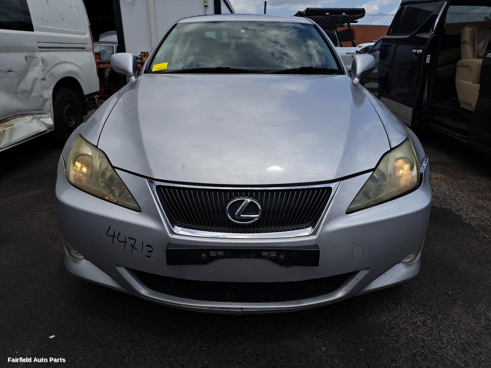 2006 Lexus Is250/is250c Left Indicator Fog Side