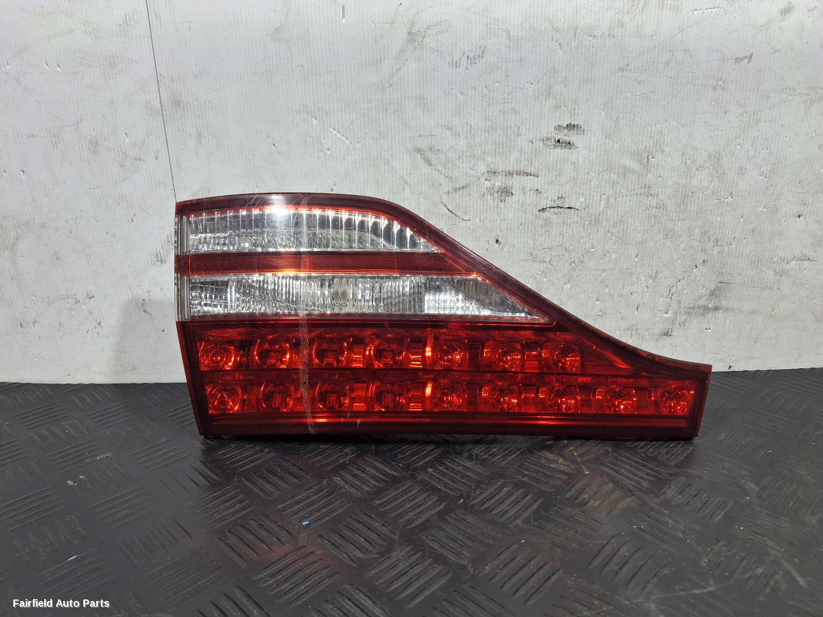 2006-2008 Toyota Tarago Rear Garnish