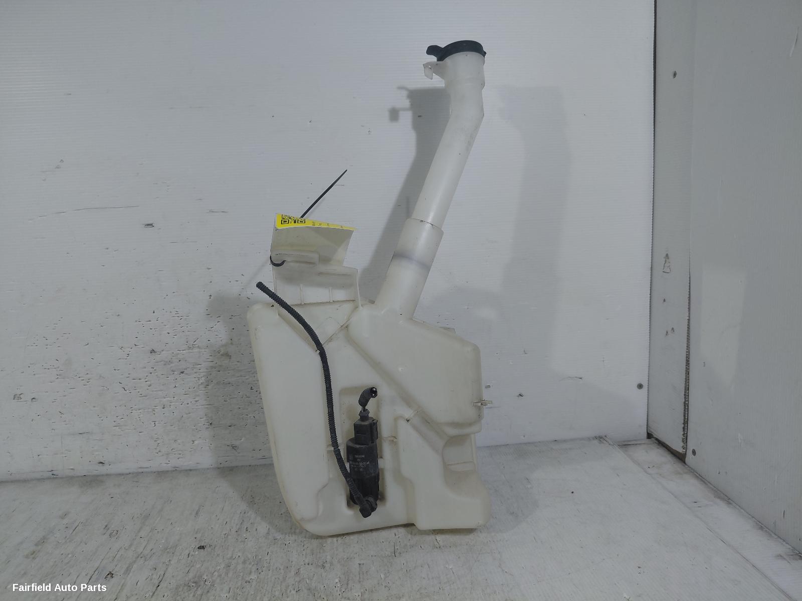 2017-2020 Holden Astra Washer Bottle