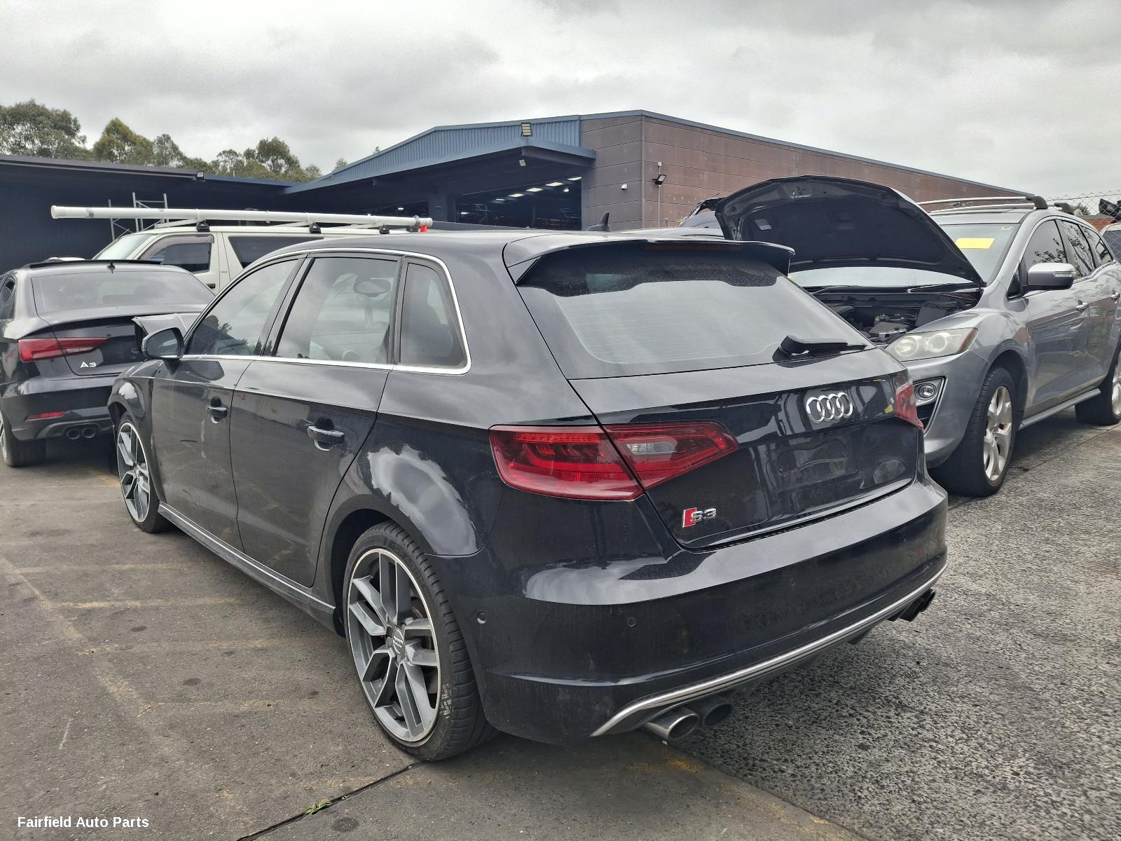 2013 Audi A3 Right Rear Door Sliding