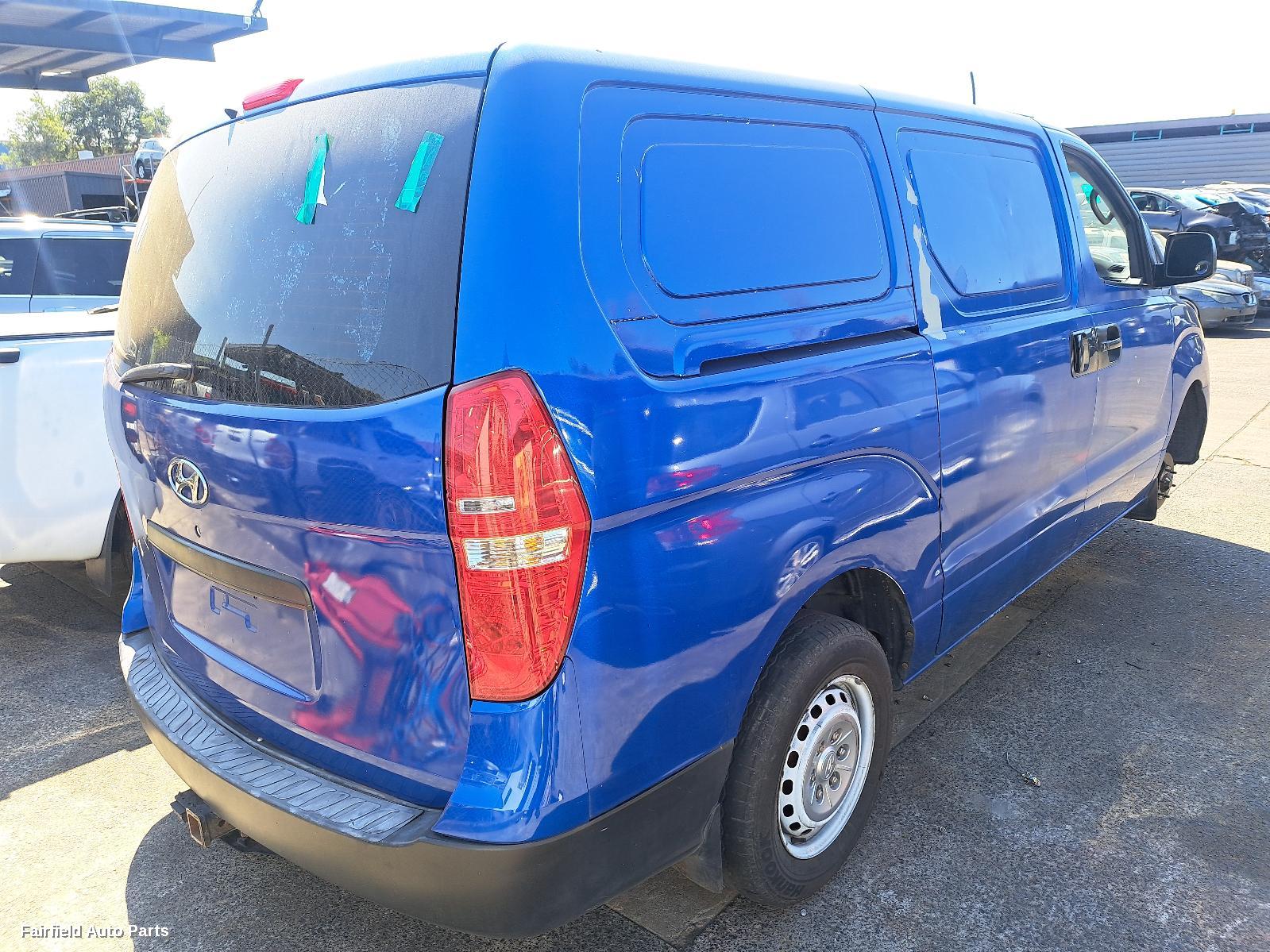 2007-2021 Hyundai Iload/imax Right Front Door