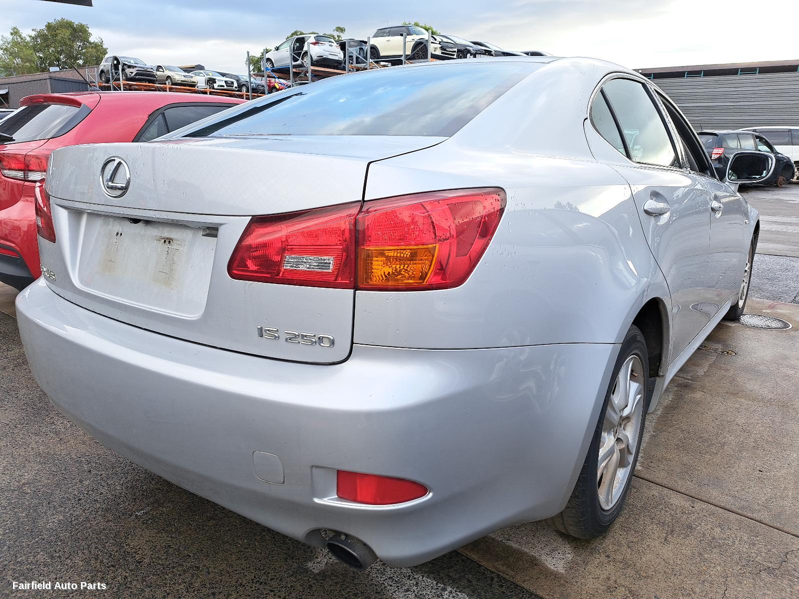 2007 Lexus Is250/is250c Left Rear Strut