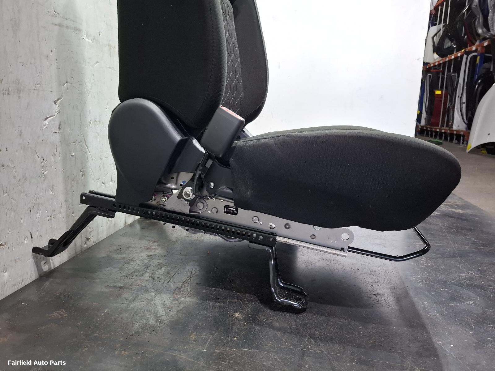 2019-2024 Mitsubishi Asx Front Seat