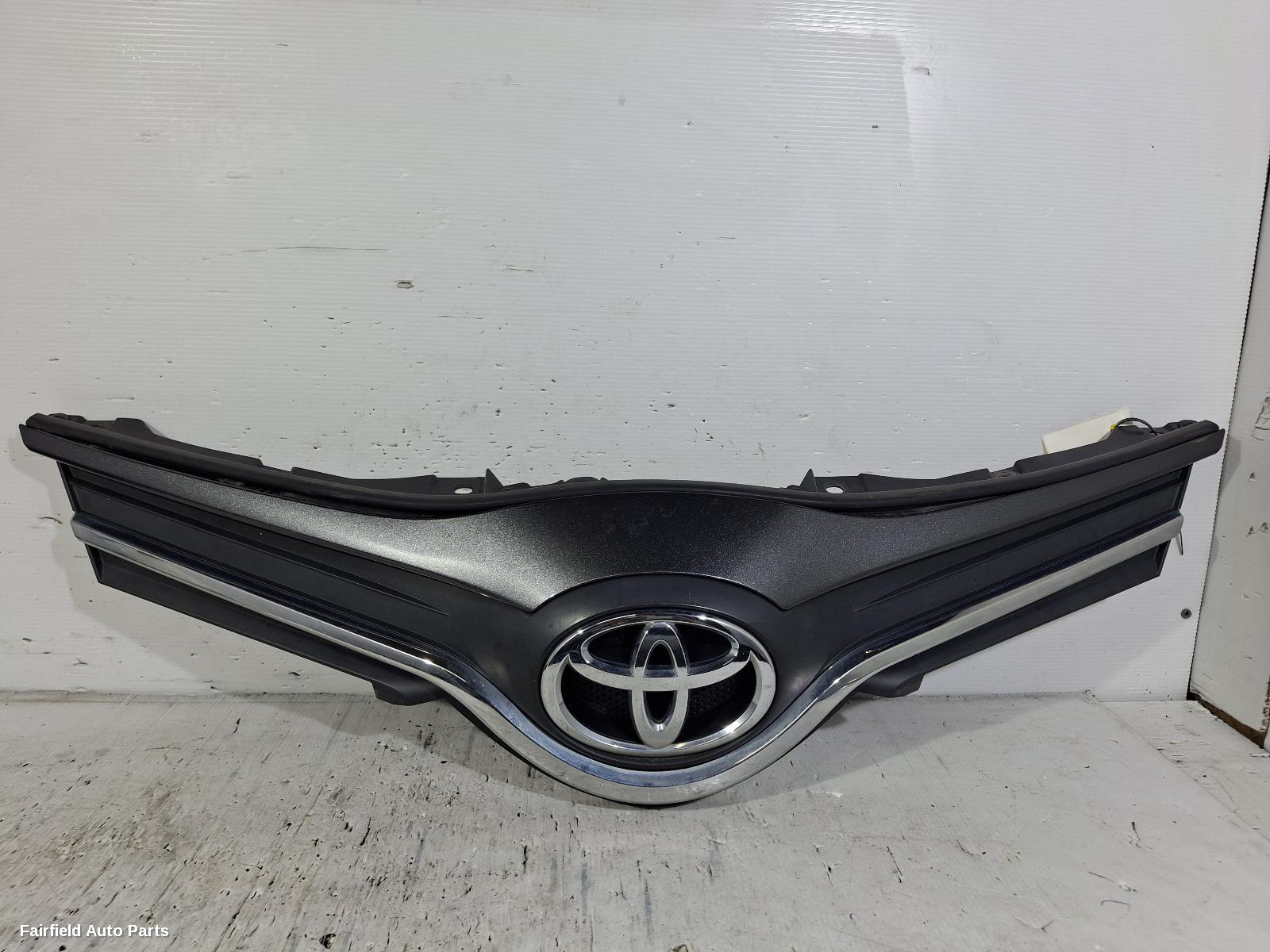 2014-2016 Toyota Yaris Grille