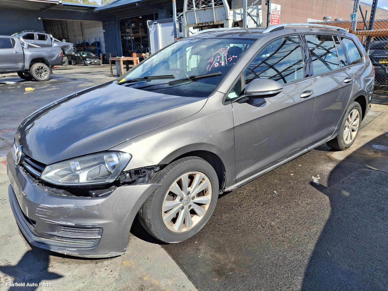 2016 Volkswagen Golf Left Door Mirror