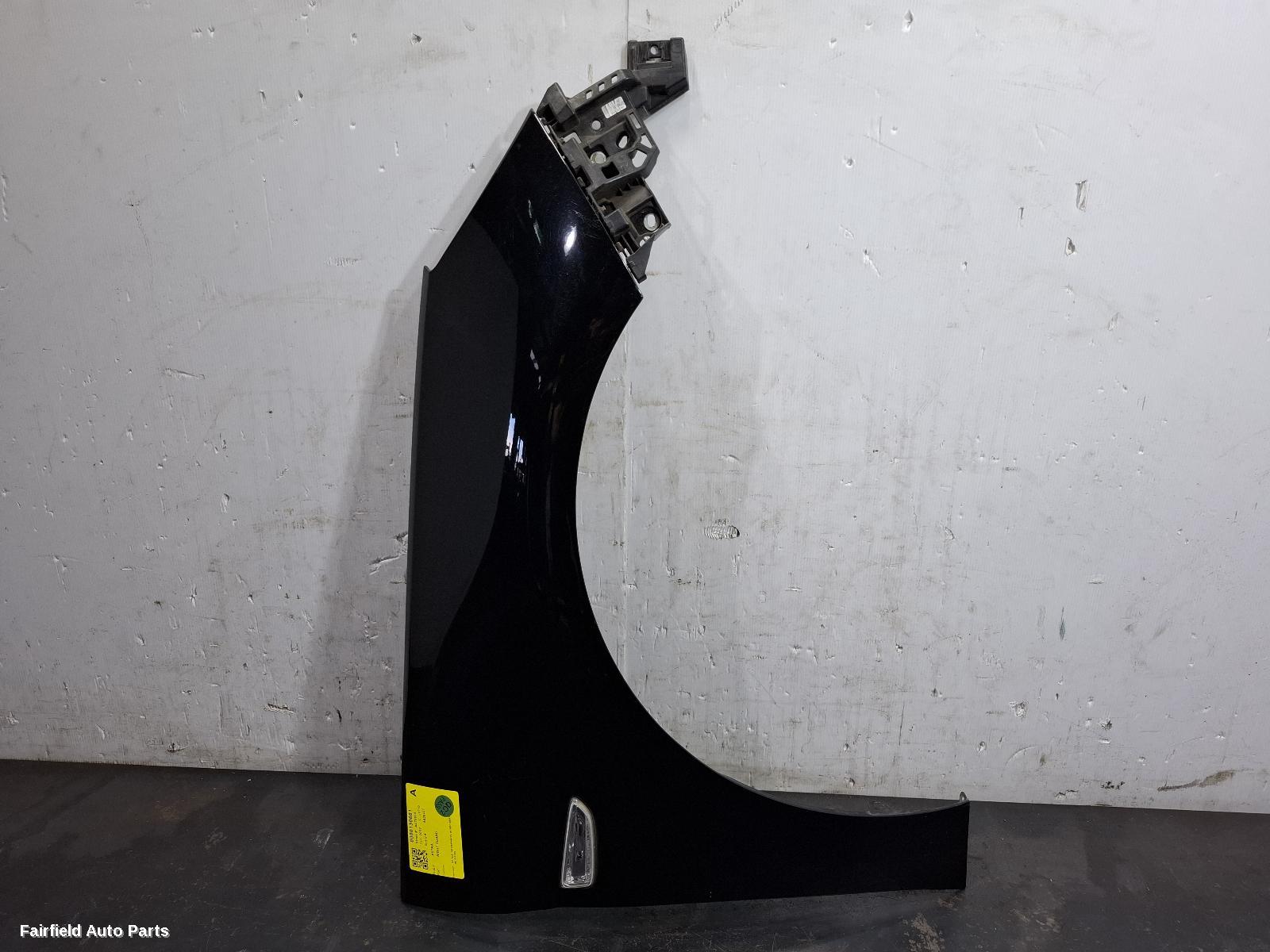 2016-2020 Holden Astra Right Guard