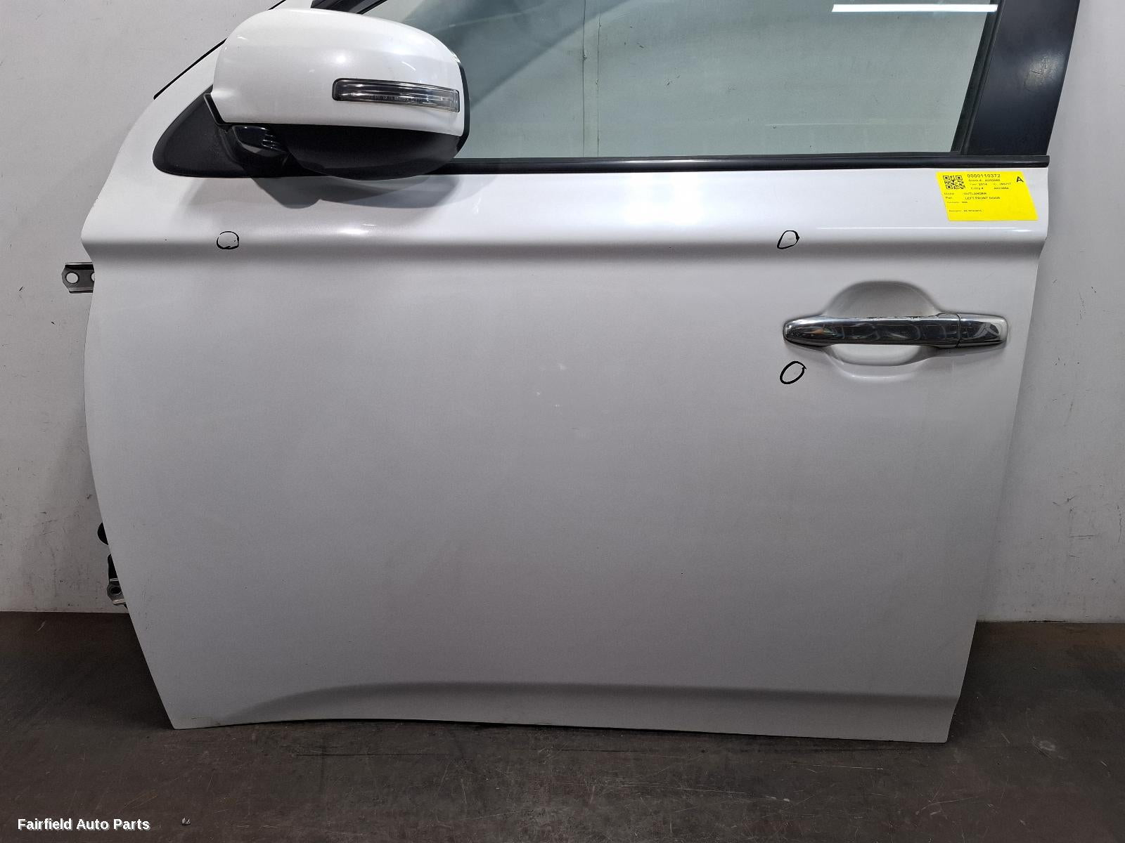 2012-2015 Mitsubishi Outlander Left Front Door