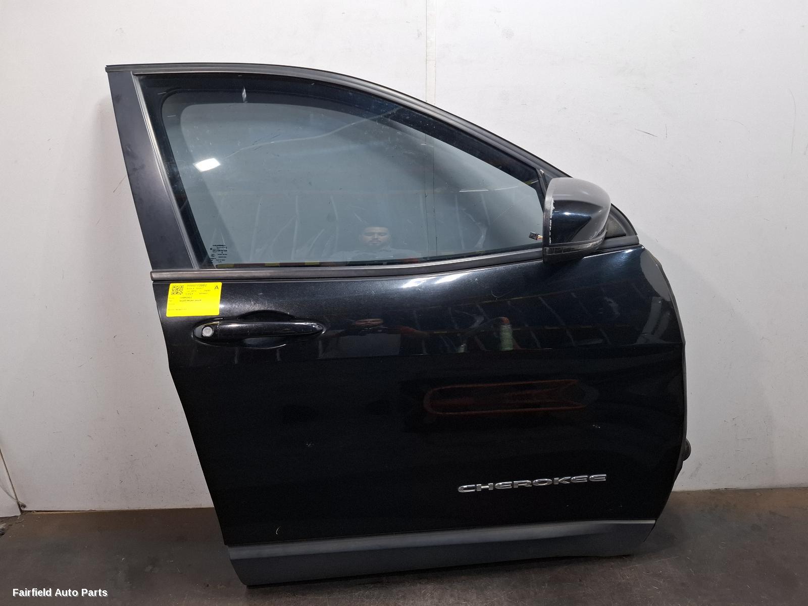 2014-2022 Jeep Cherokee Right Front Door