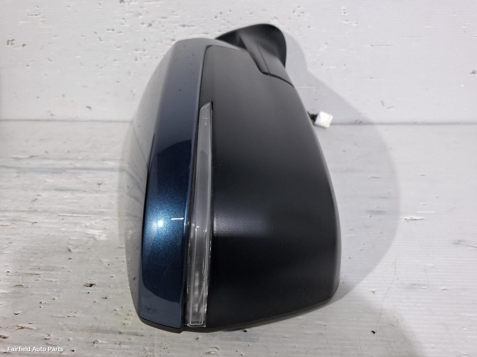 2021-2025 Isuzu Mu-x Right Door Mirror