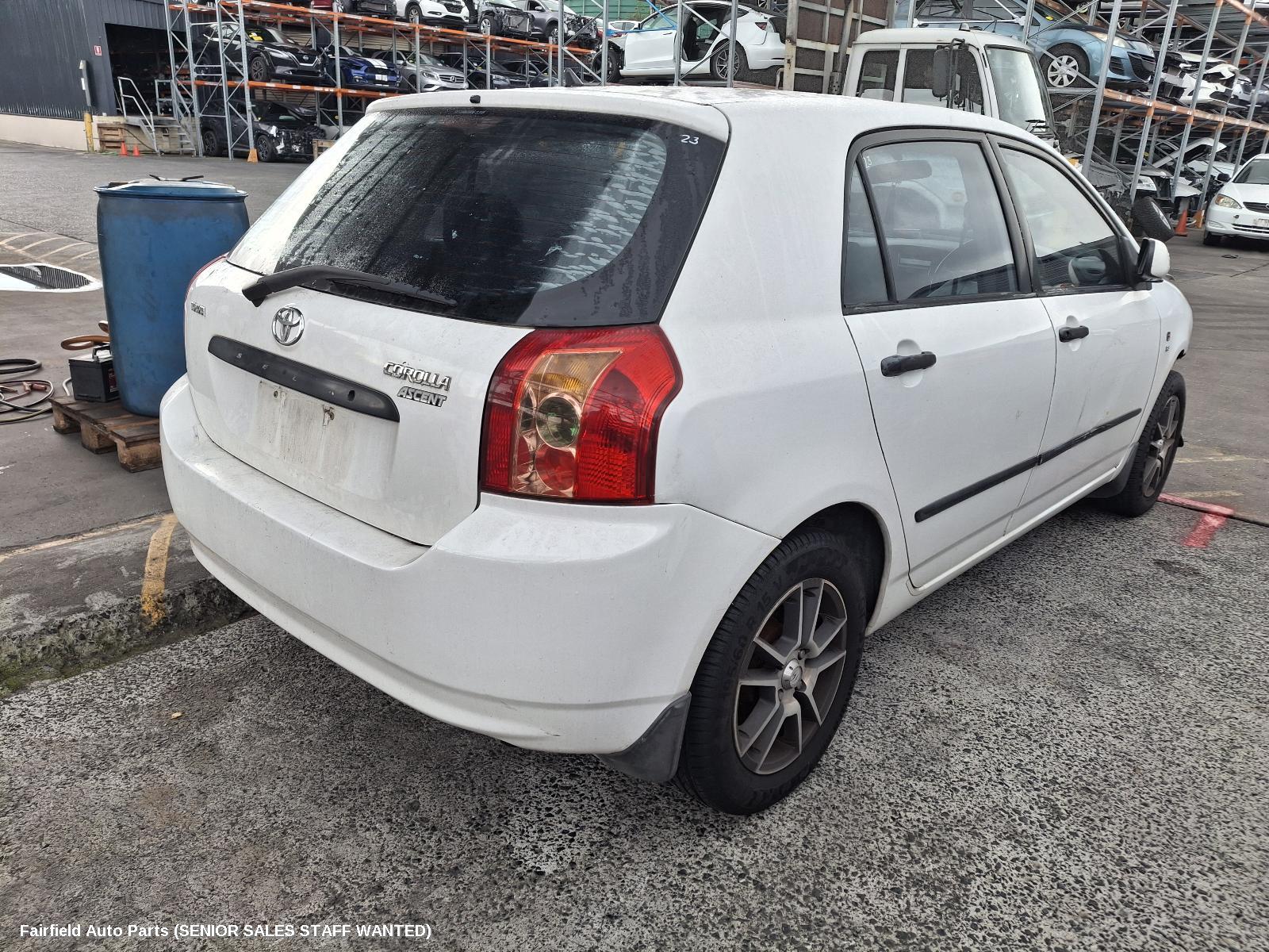 2004 Toyota Corolla Right Taillight