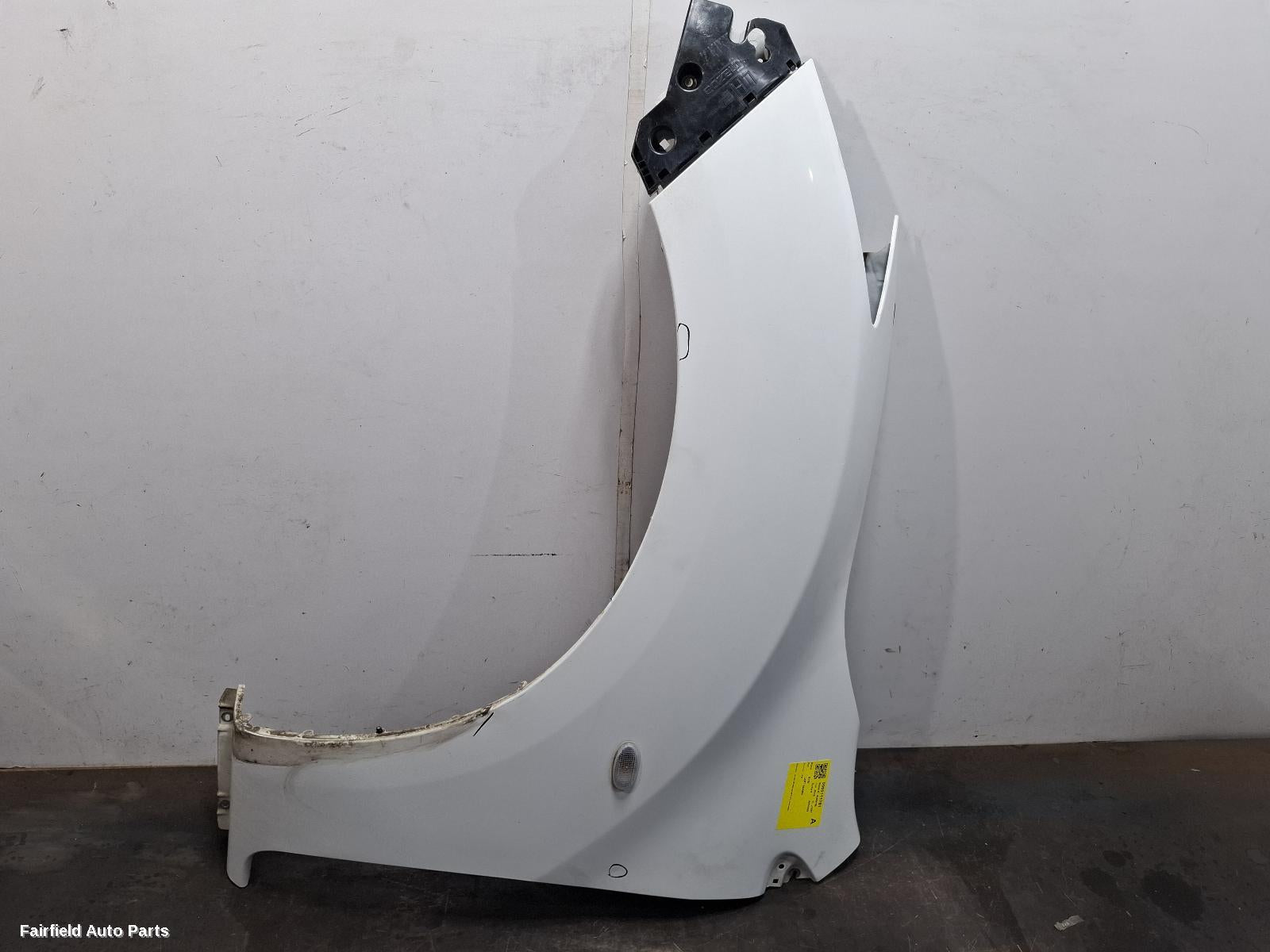 2011-2020 Mazda Bt50 Left Guard